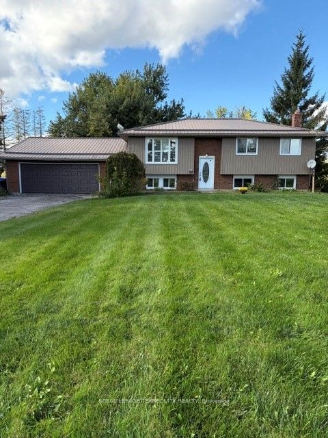 1092 Old Barrie Road W Property Photo 1