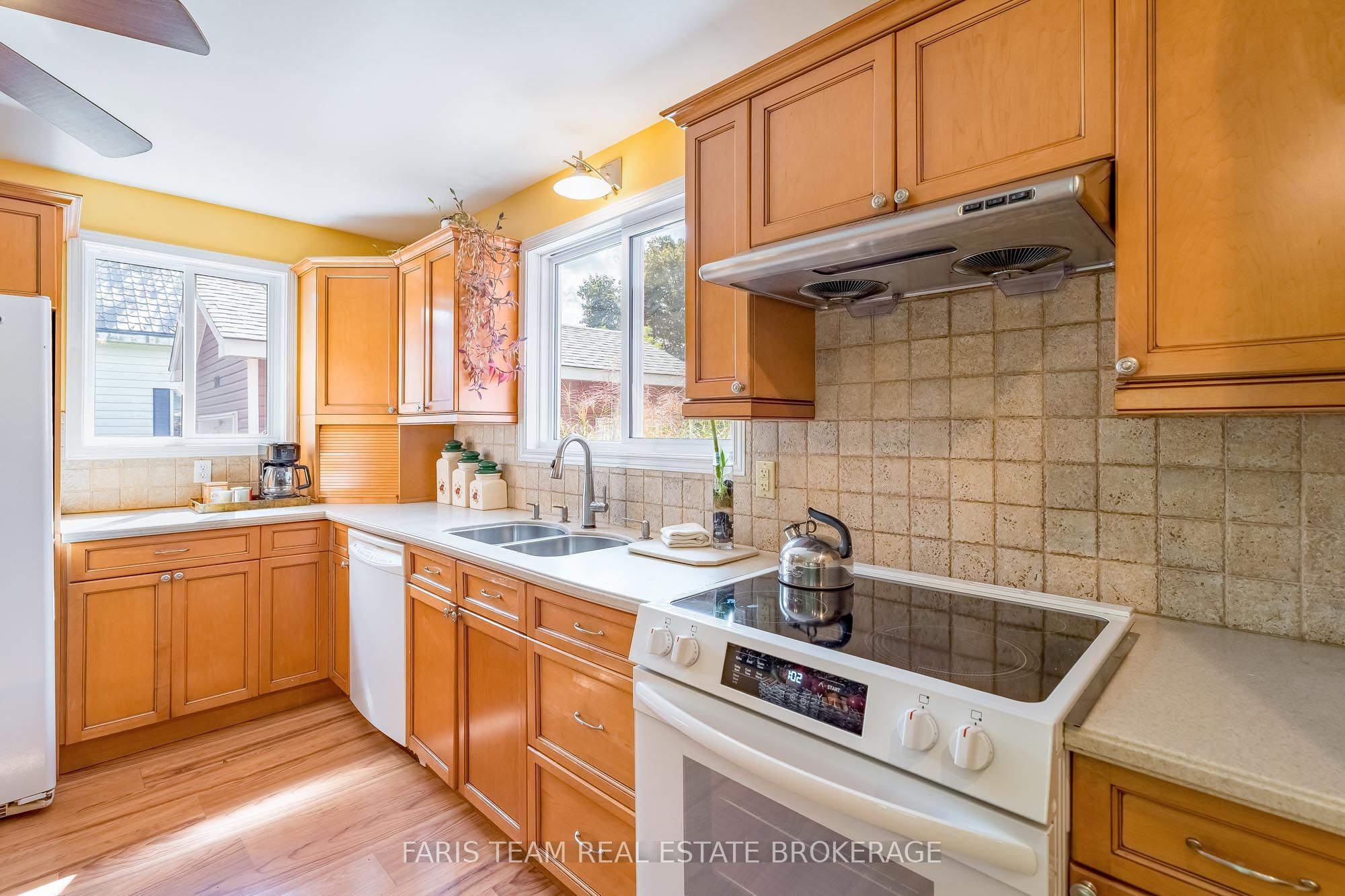 320 Cherry Street Property Photo 6