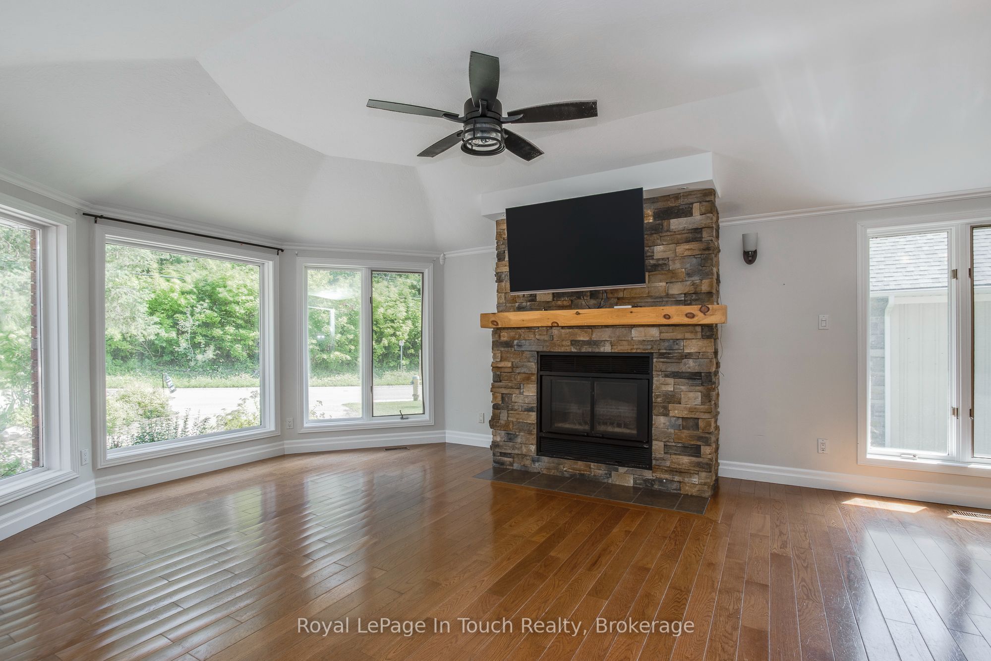 88 Church Street Property Photo 12