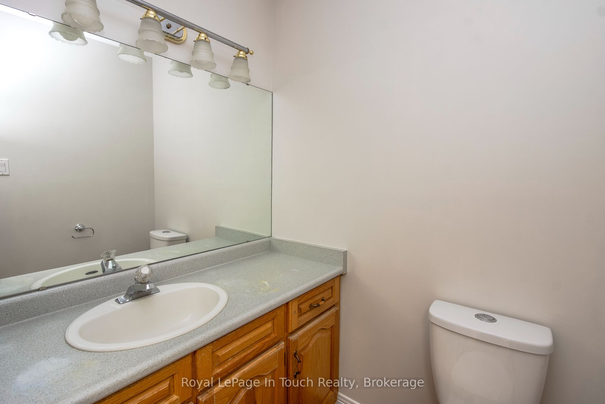 88 Church Street Property Photo 28