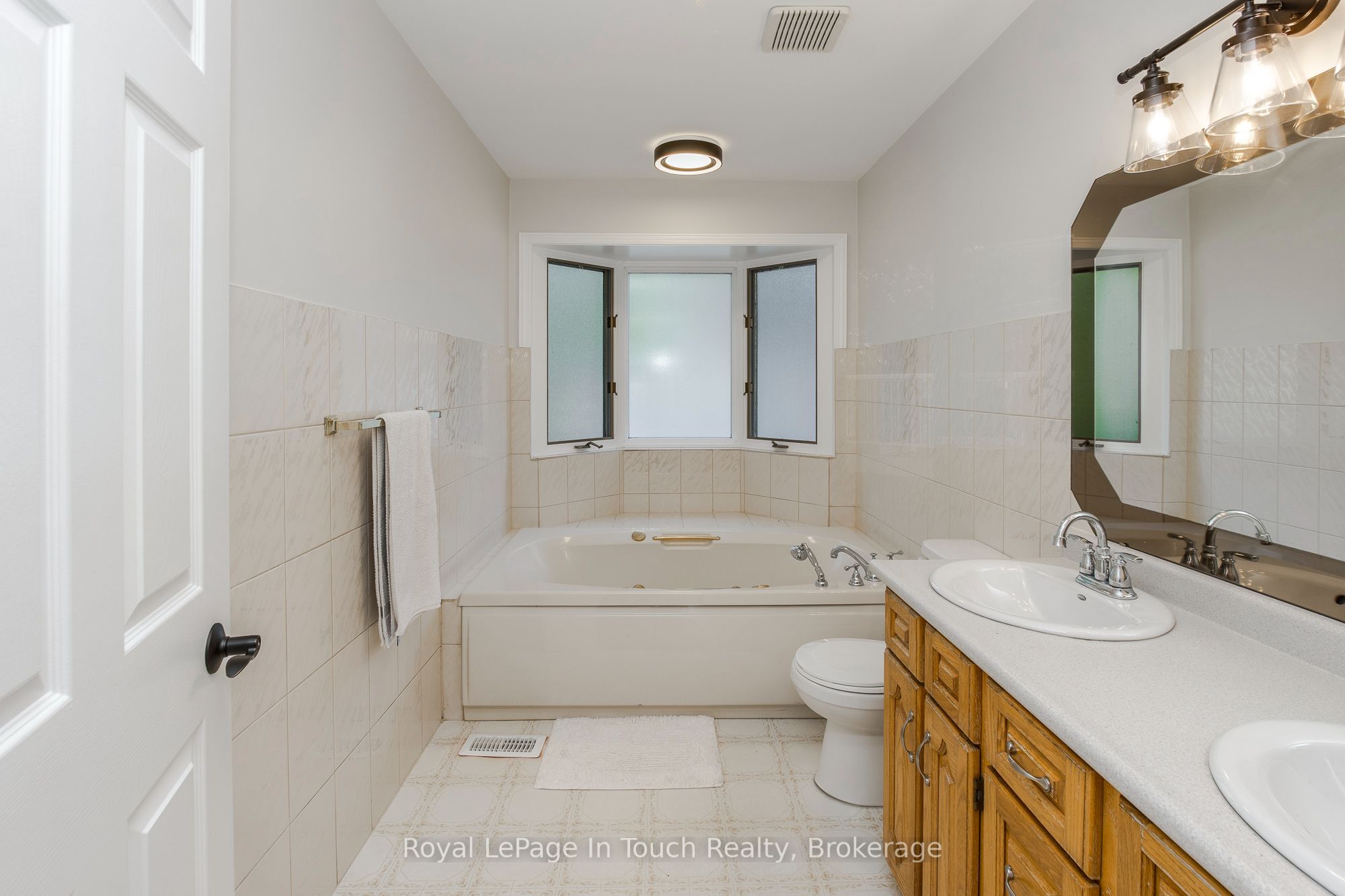 88 Church Street Property Photo 29