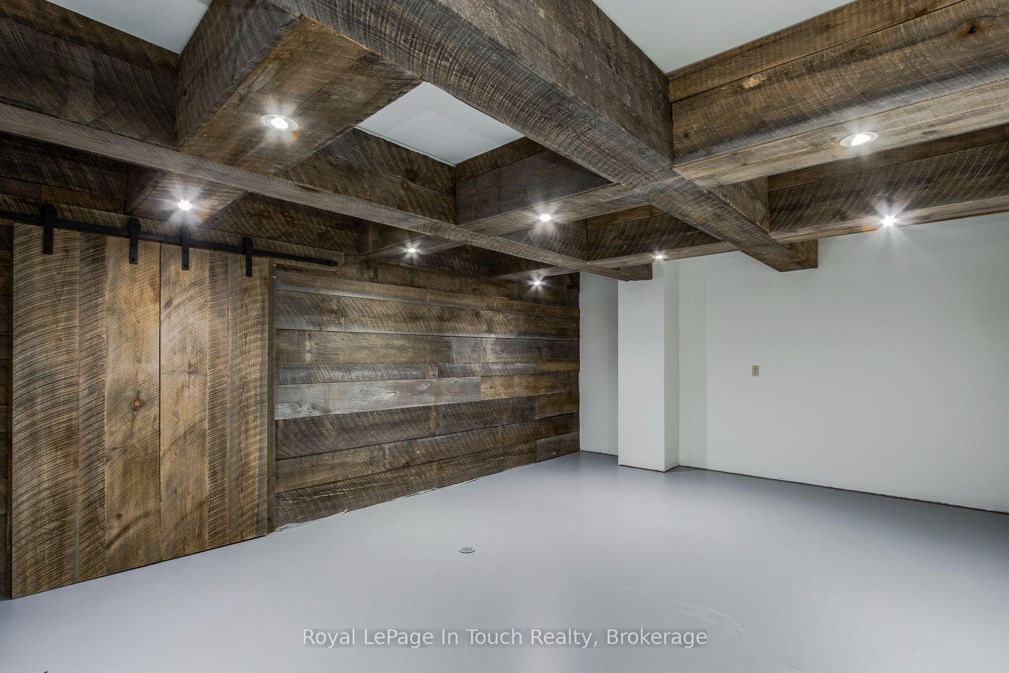 88 Church Street Property Photo 33