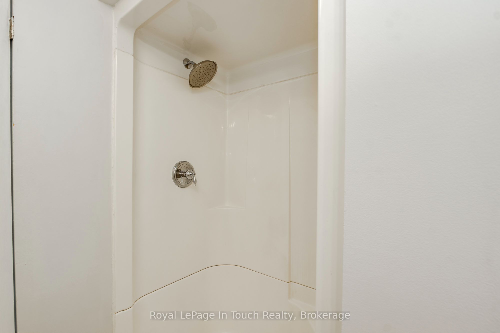 88 Church Street Property Photo 39