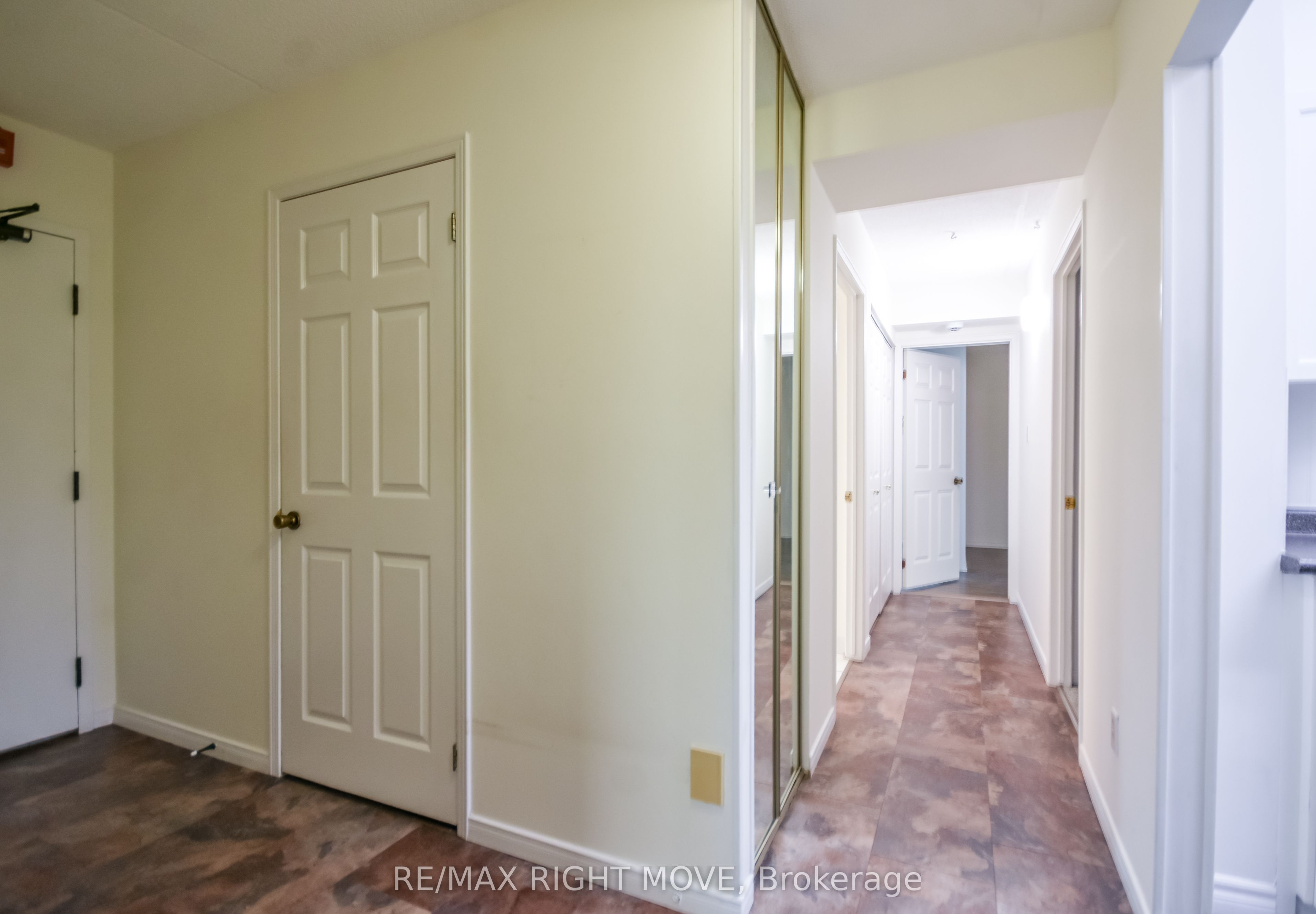 54 Fittons Road W 306 Property Photo 15