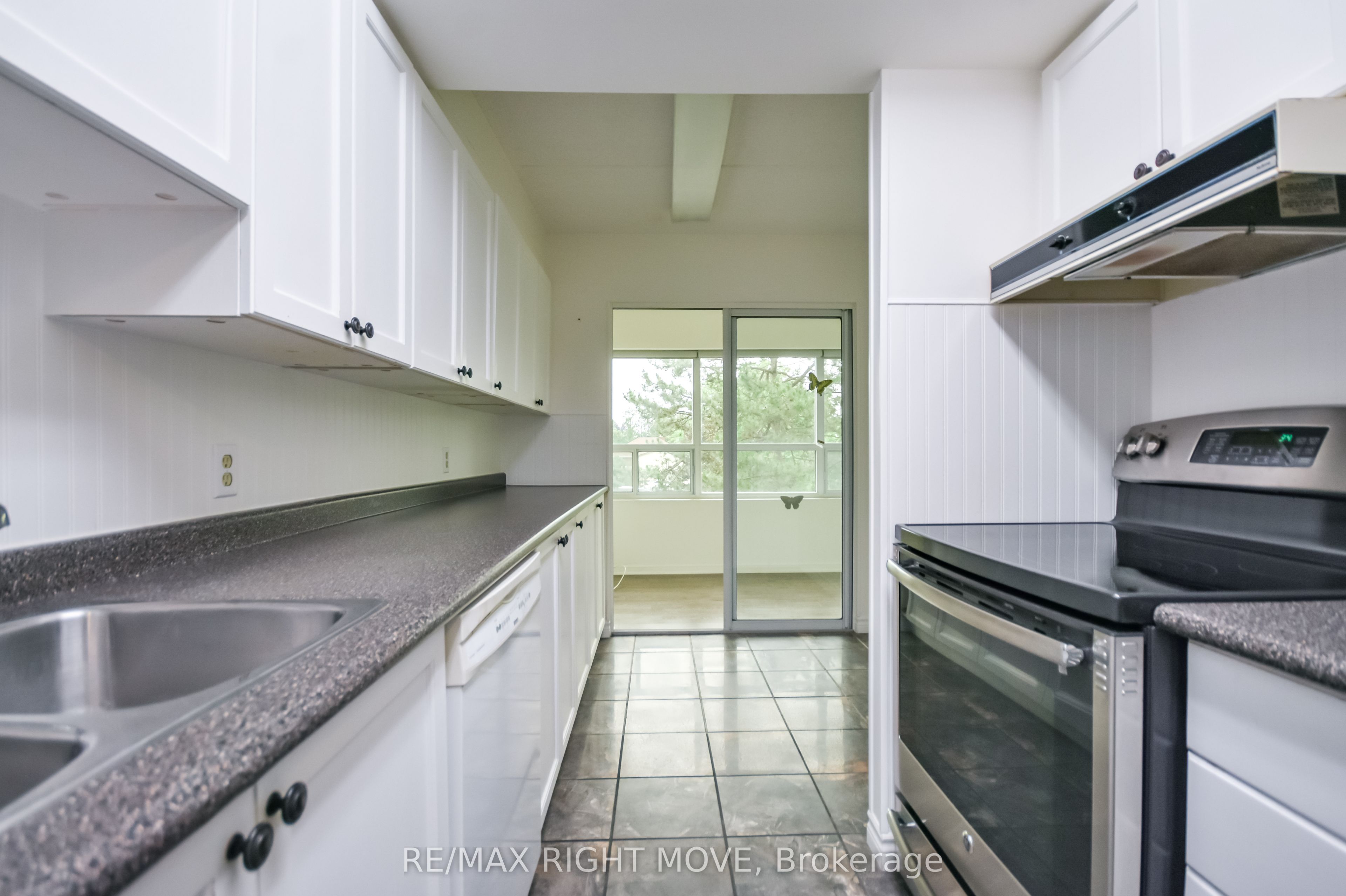 54 Fittons Road W 306 Property Photo 26