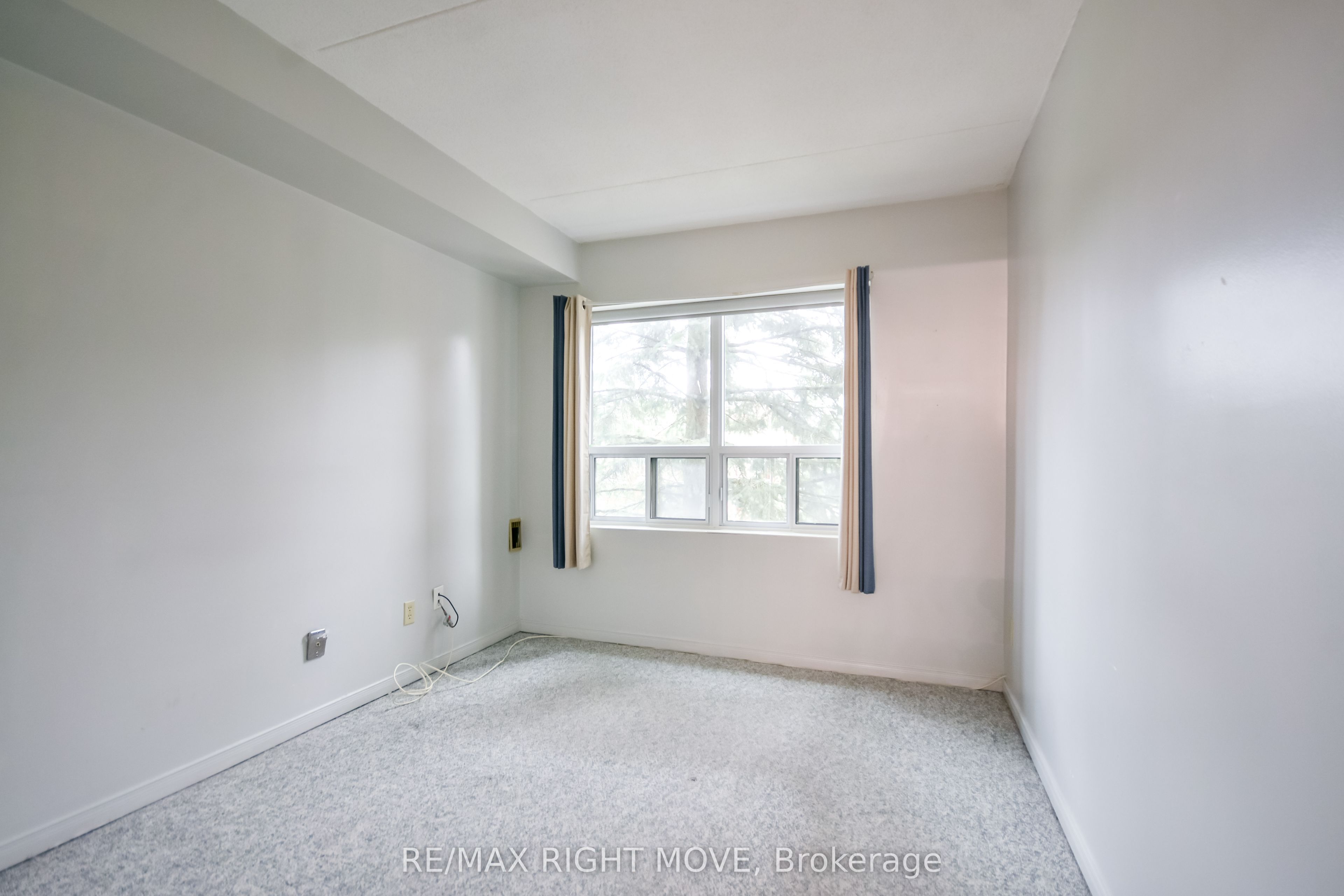54 Fittons Road W 306 Property Photo 30