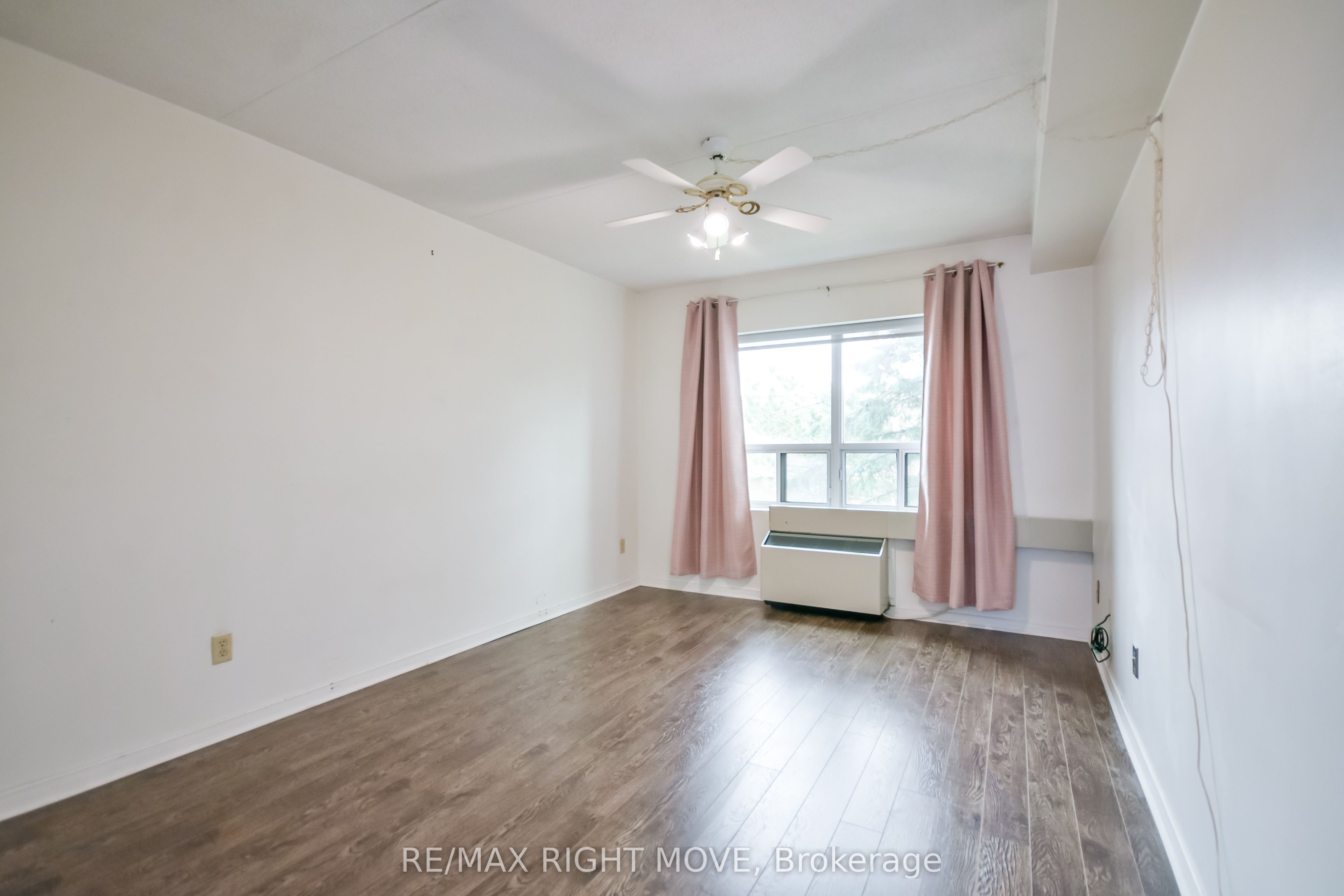 54 Fittons Road W 306 Property Photo 32