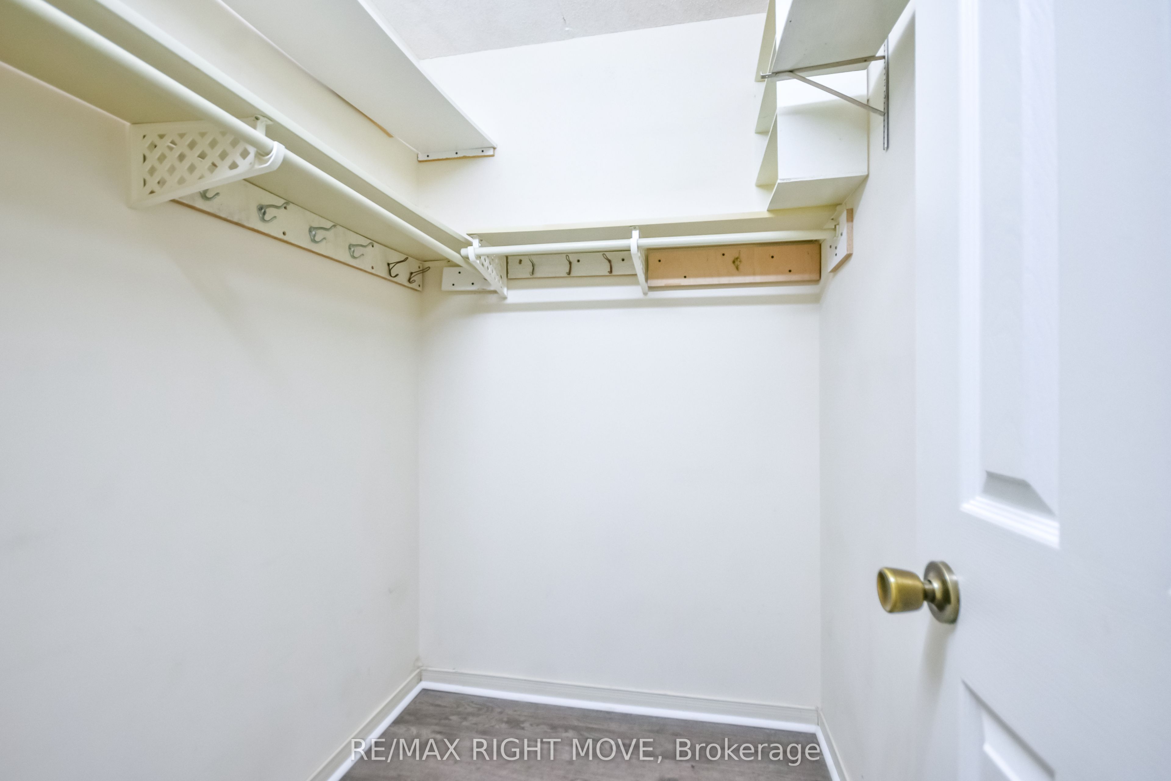 54 Fittons Road W 306 Property Photo 34