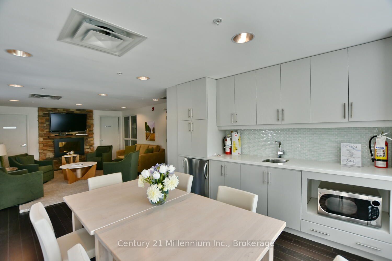 1 Shipyard Lane 208 Property Photo 42
