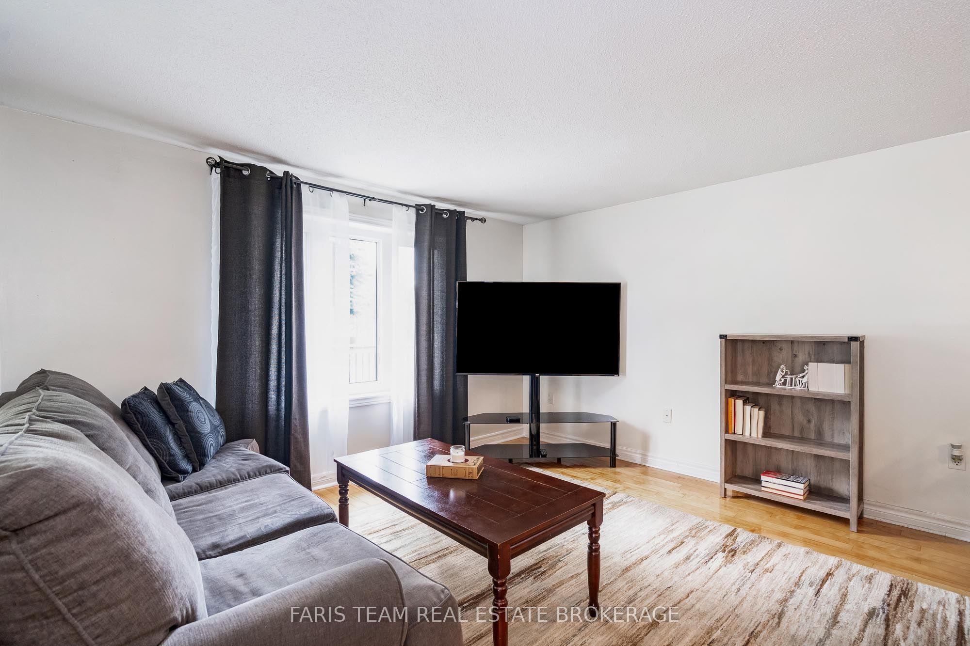 24 Laurie Crescent Property Photo 14