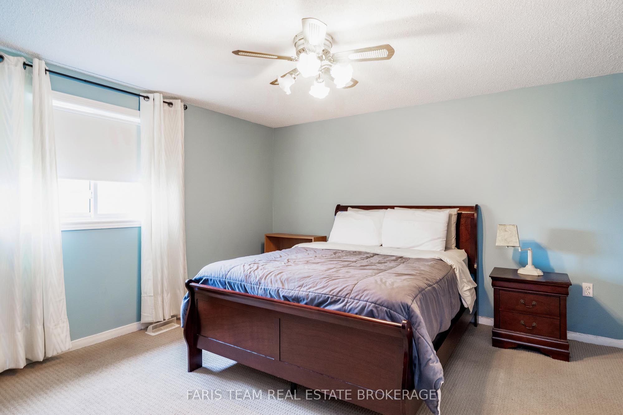 24 Laurie Crescent Property Photo 18