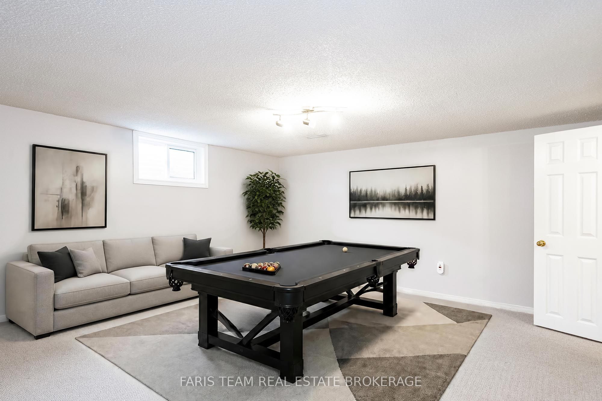 24 Laurie Crescent Property Photo 24