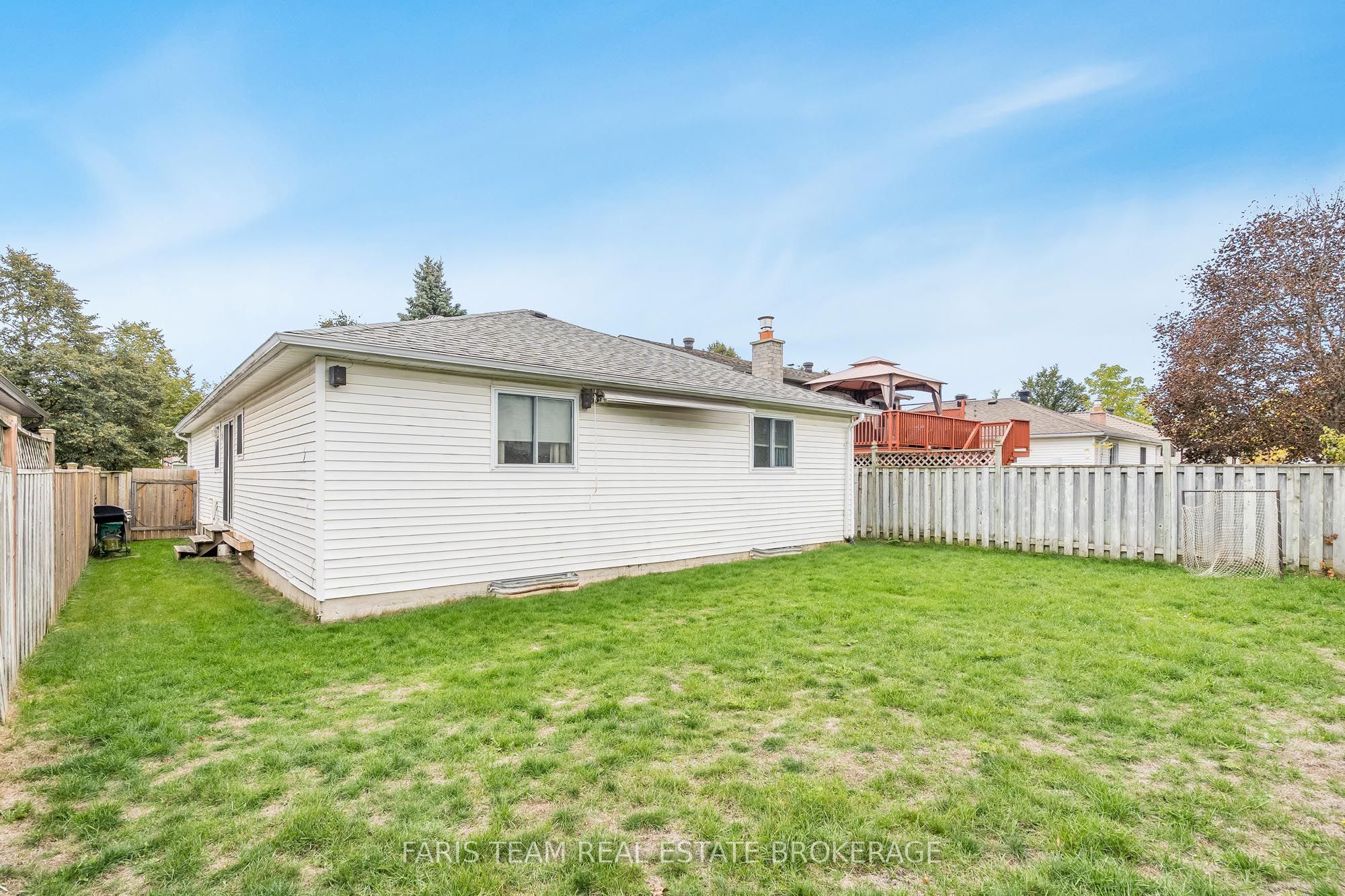 24 Laurie Crescent Property Photo 31