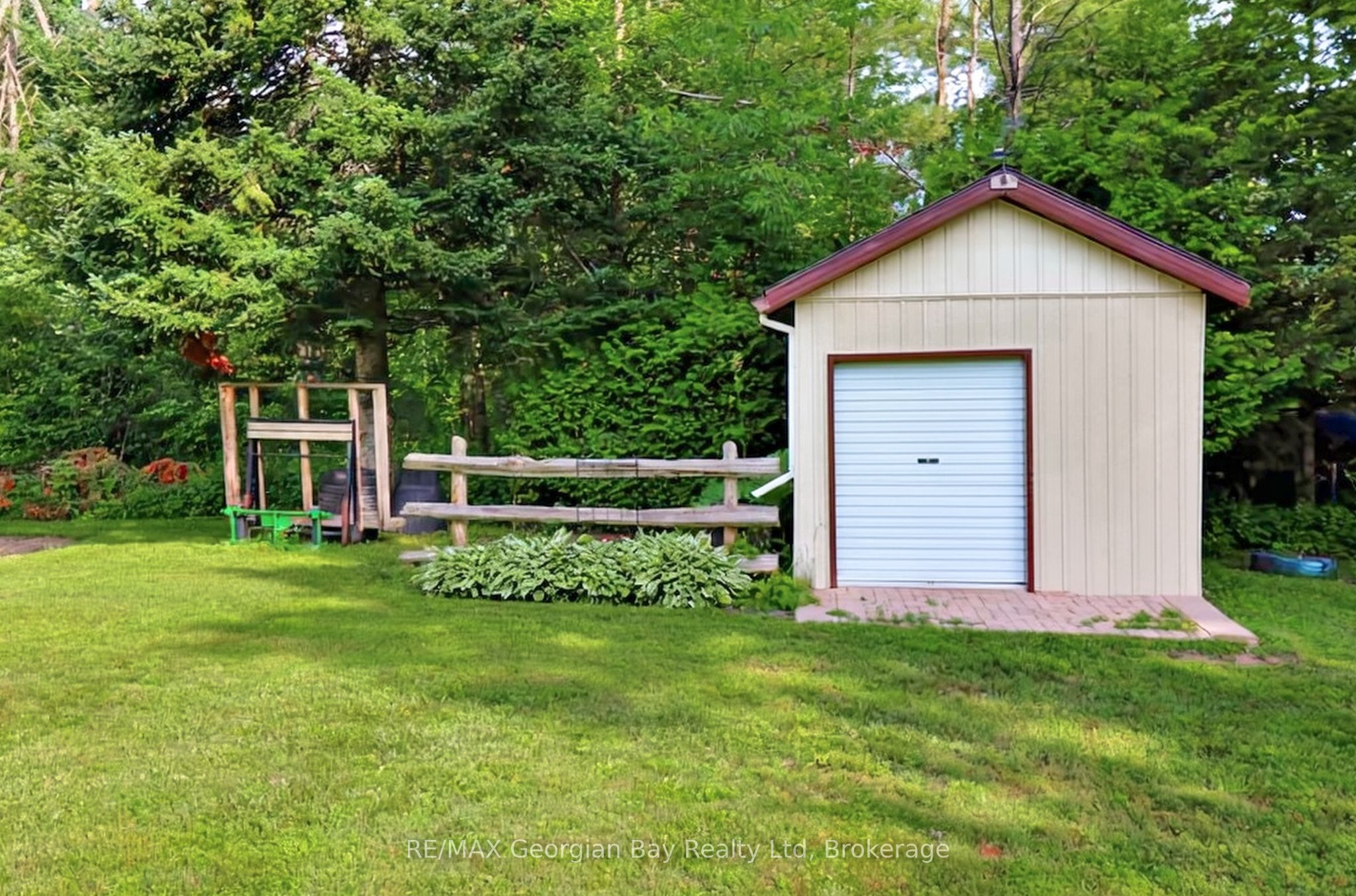 4 Moore Avenue Property Photo 38