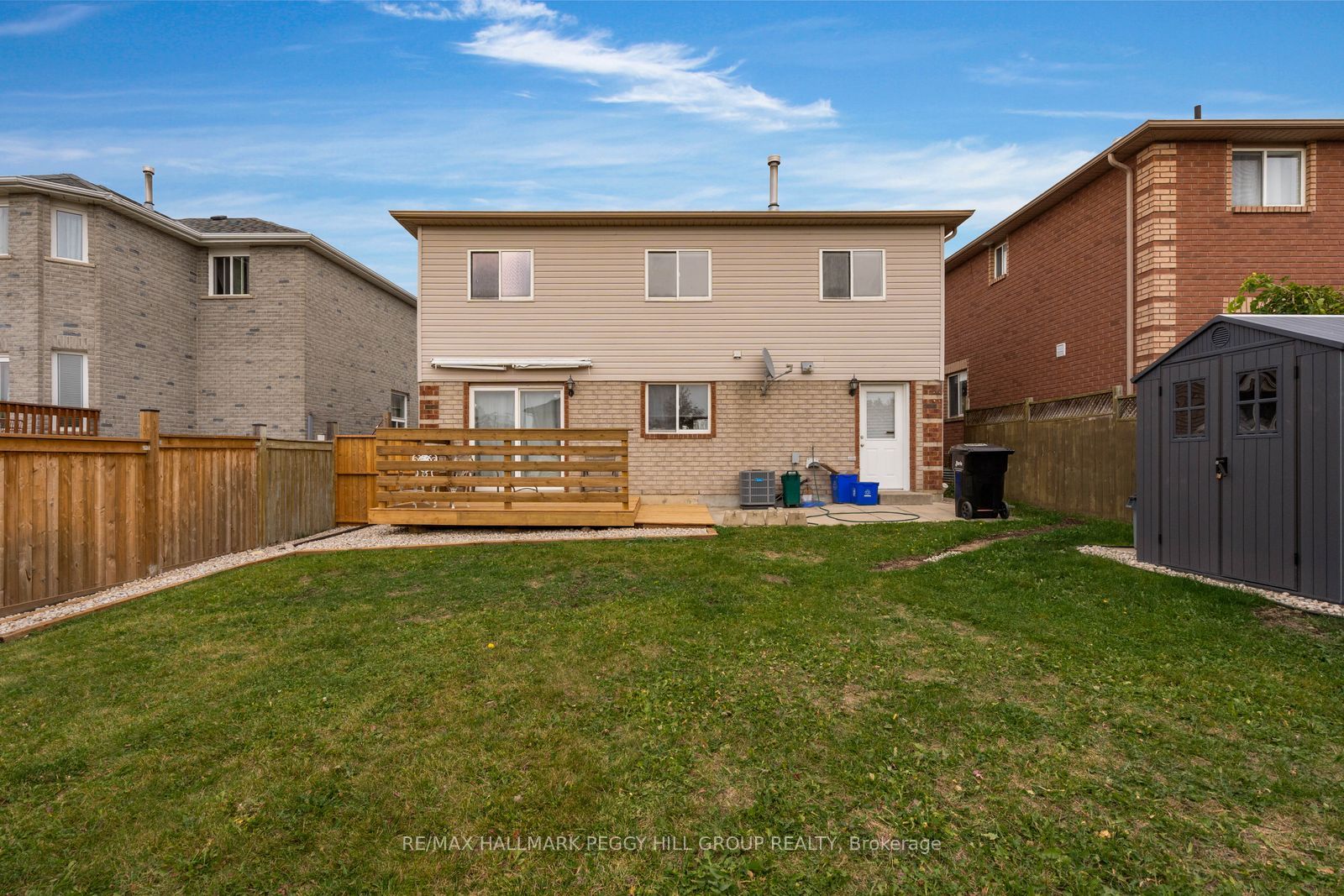 152 Madelaine Drive Upper Property Photo 18