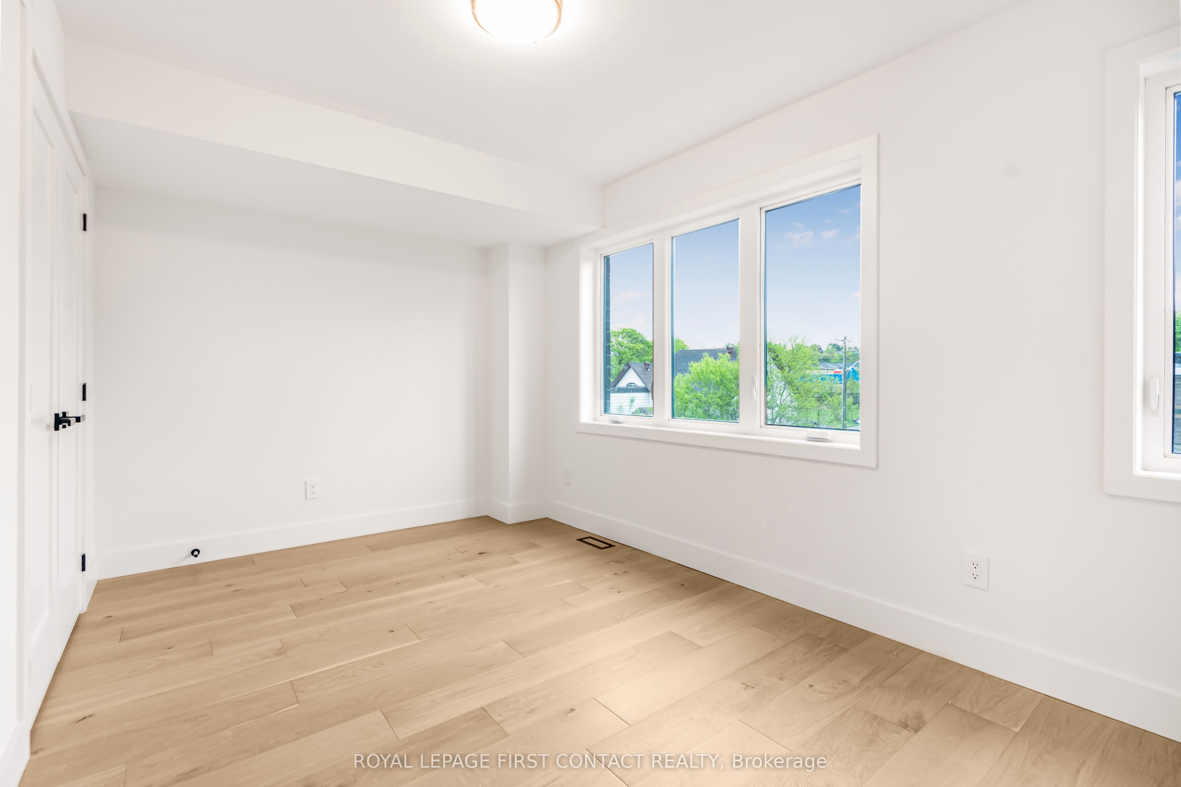 28 Alderwood Lane Property Photo 5