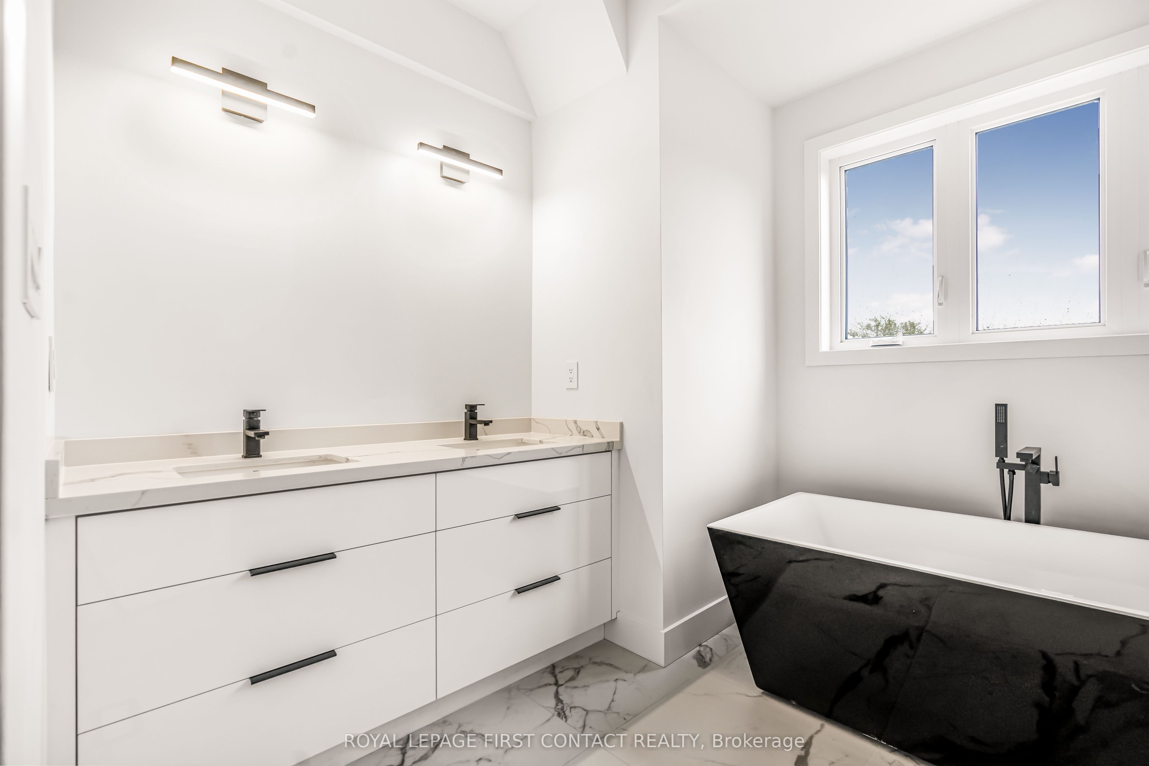 28 Alderwood Lane Property Photo 8