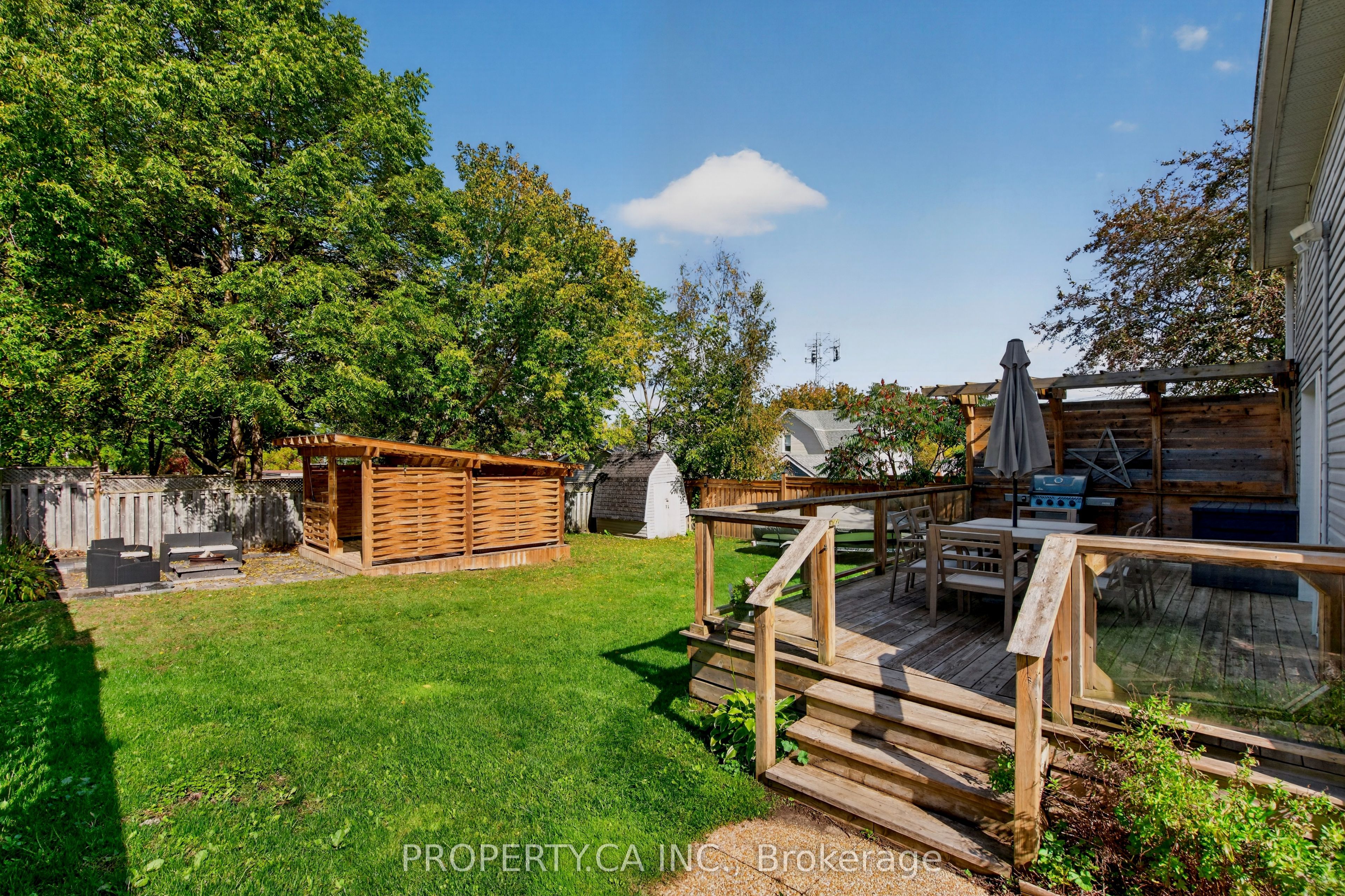 646 Victoria Street Property Photo 40