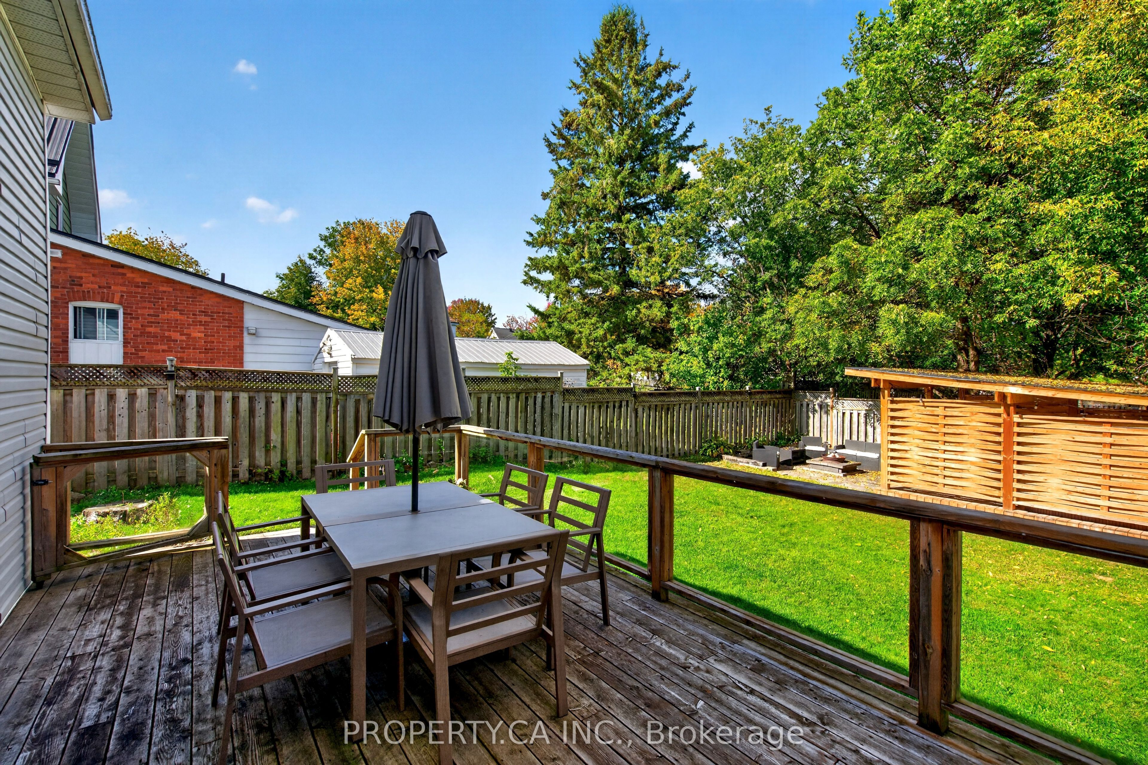 646 Victoria Street Property Photo 41