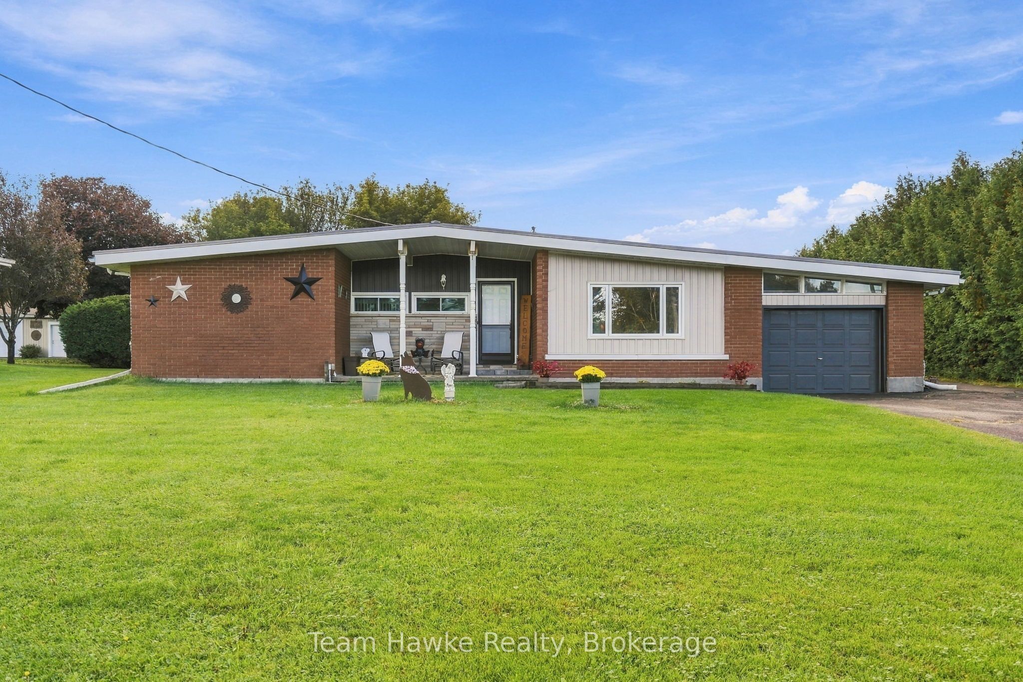 385 Lafontaine Road W Property Photo 3