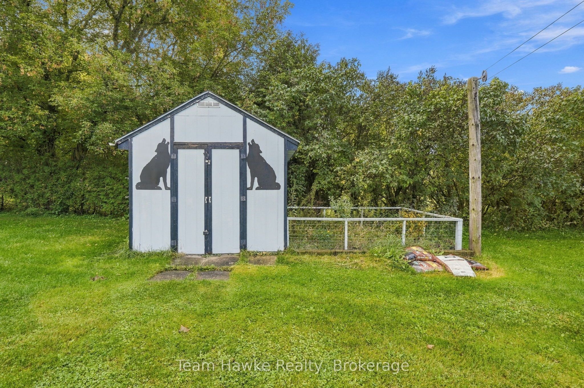 385 Lafontaine Road W Property Photo 37