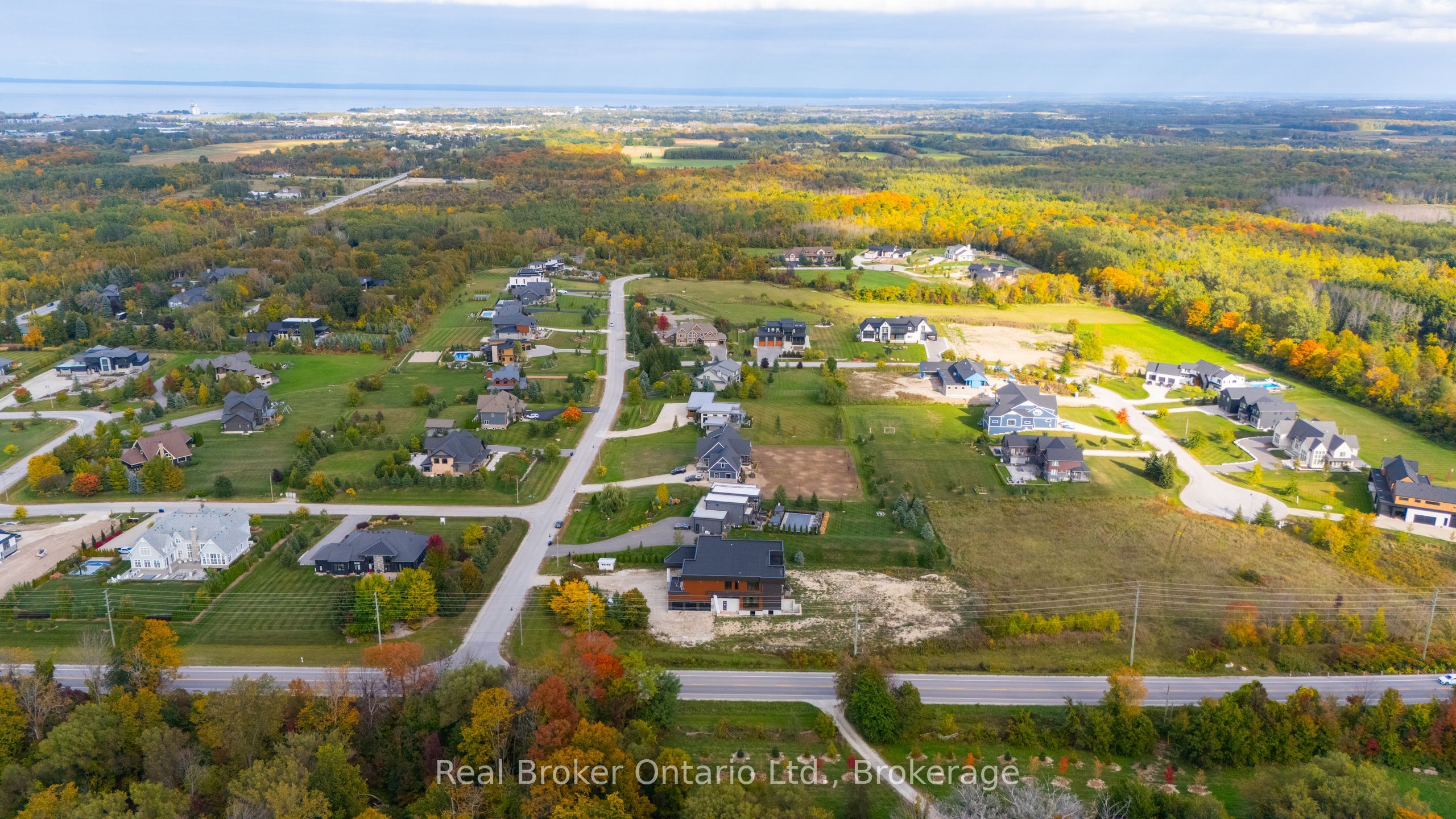 1 Meadowlark Way Property Photo 6