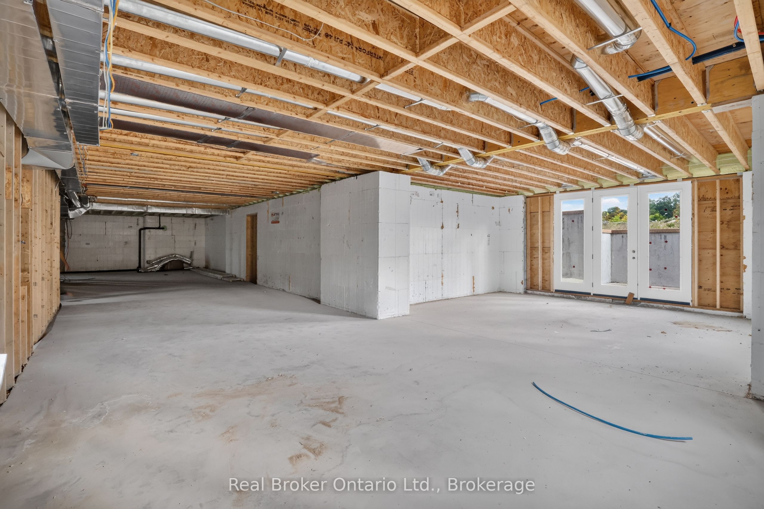 1 Meadowlark Way Property Photo 33