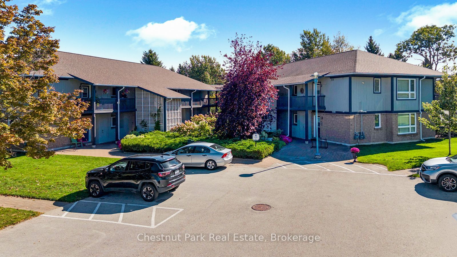 678 Johnston Park Avenue Property Photo 1