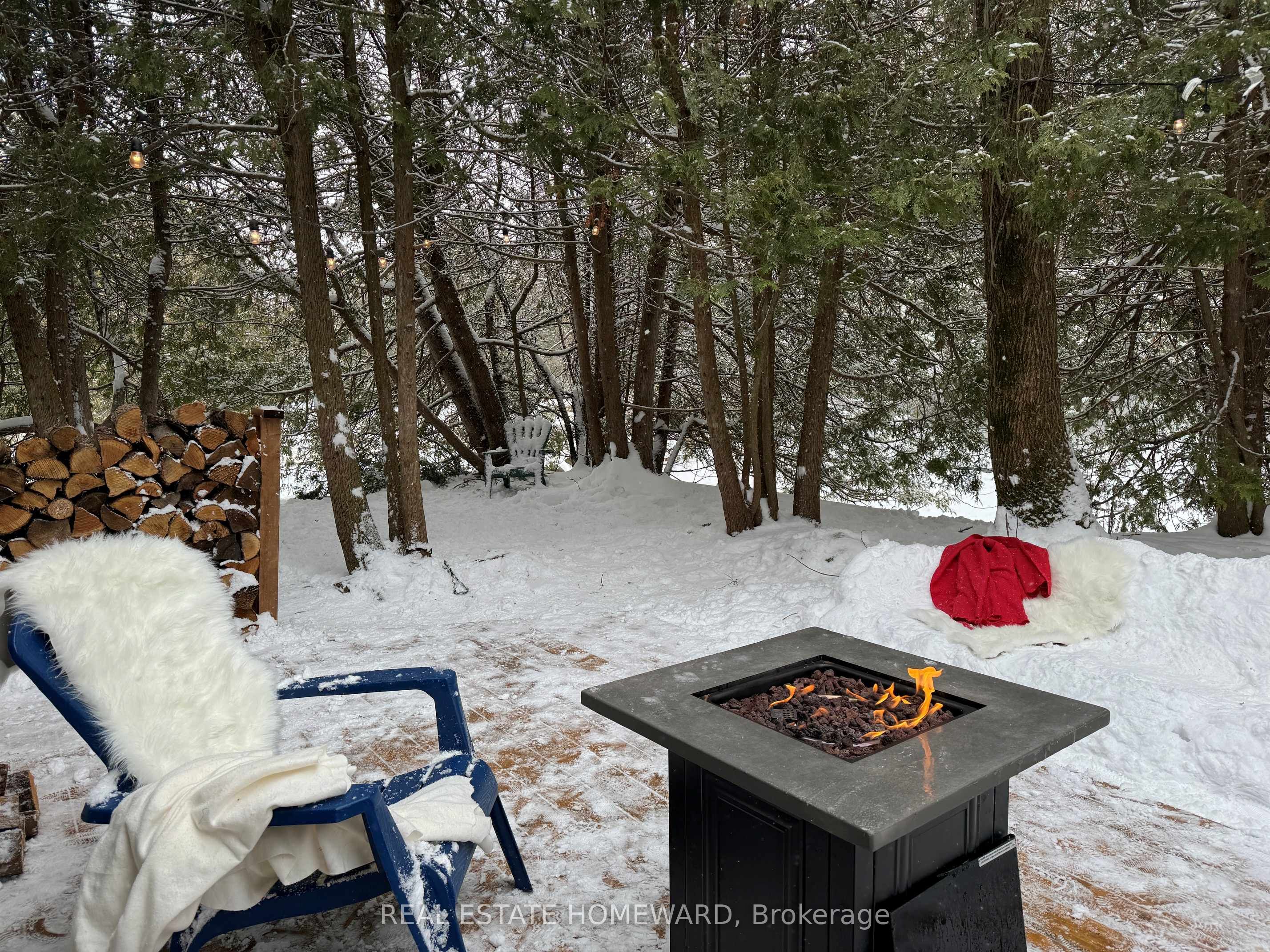 130 Escarpment Crescent Property Photo 15