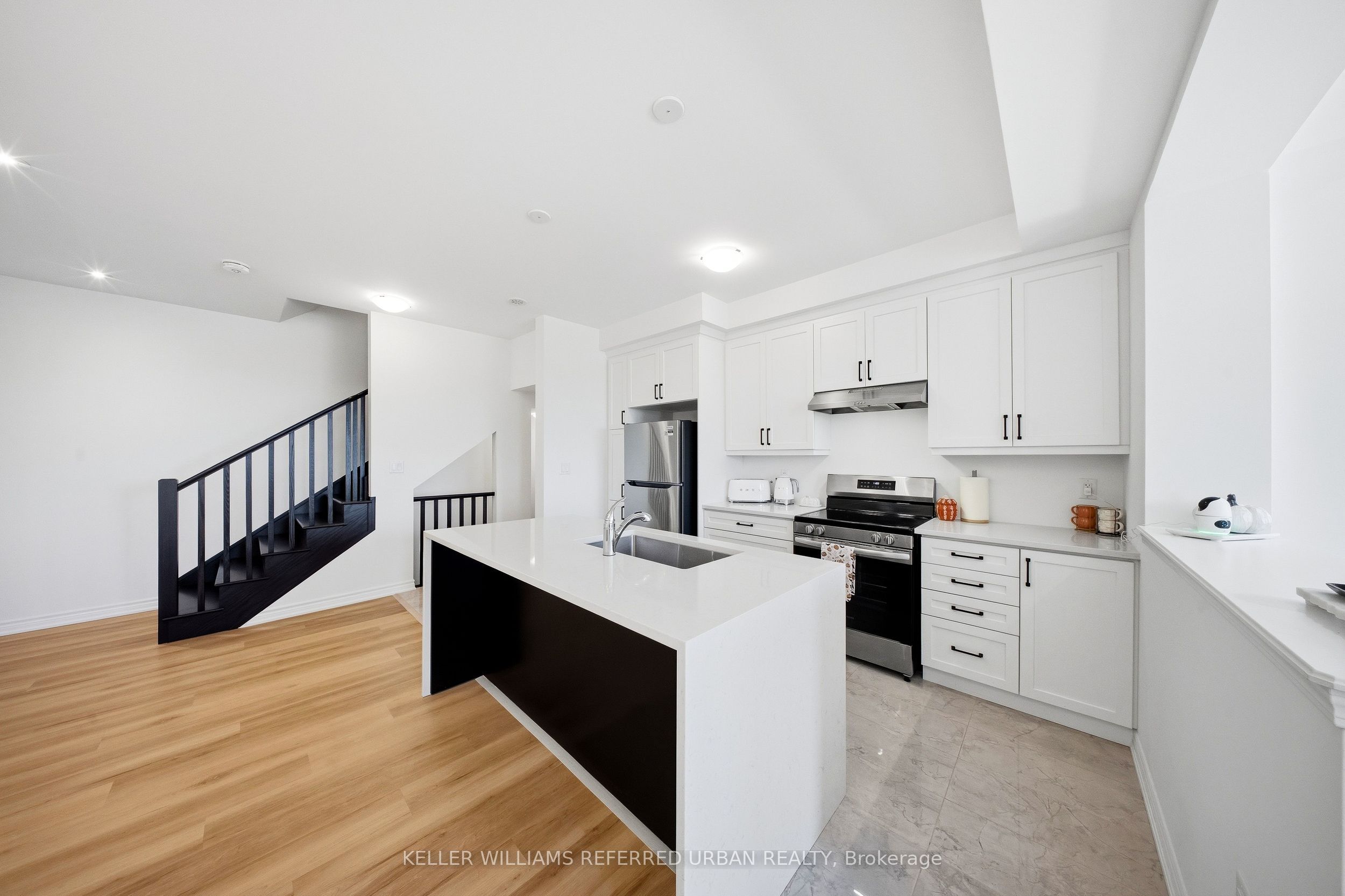 61 Vinewood Crescent Property Photo 10