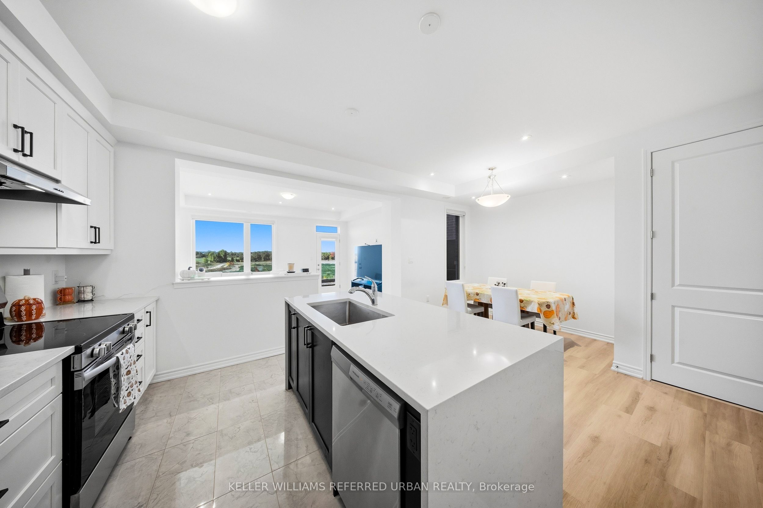 61 Vinewood Crescent Property Photo 12
