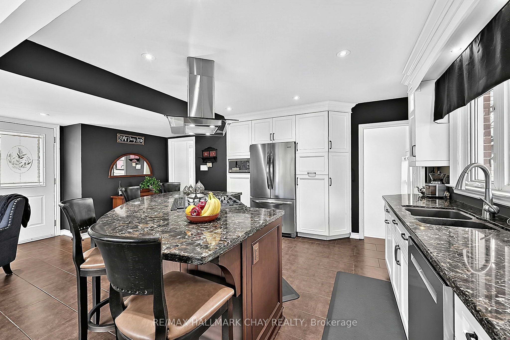 23 Marion Crescent Property Photo 6