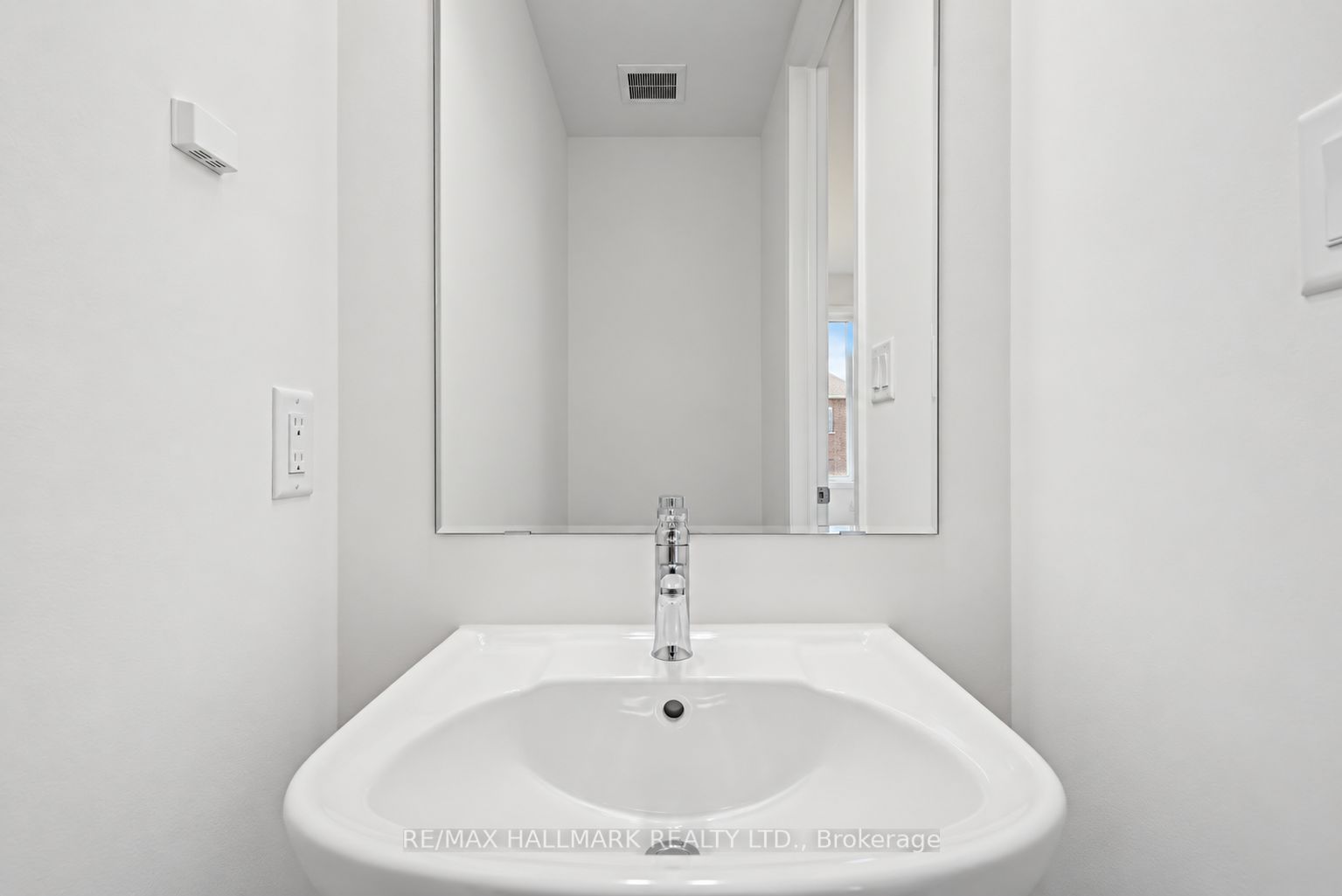 51 Gretzky Avenue Property Photo 17