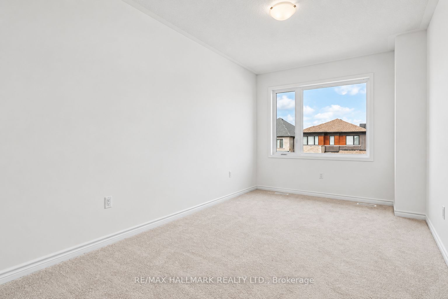 51 Gretzky Avenue Property Photo 26