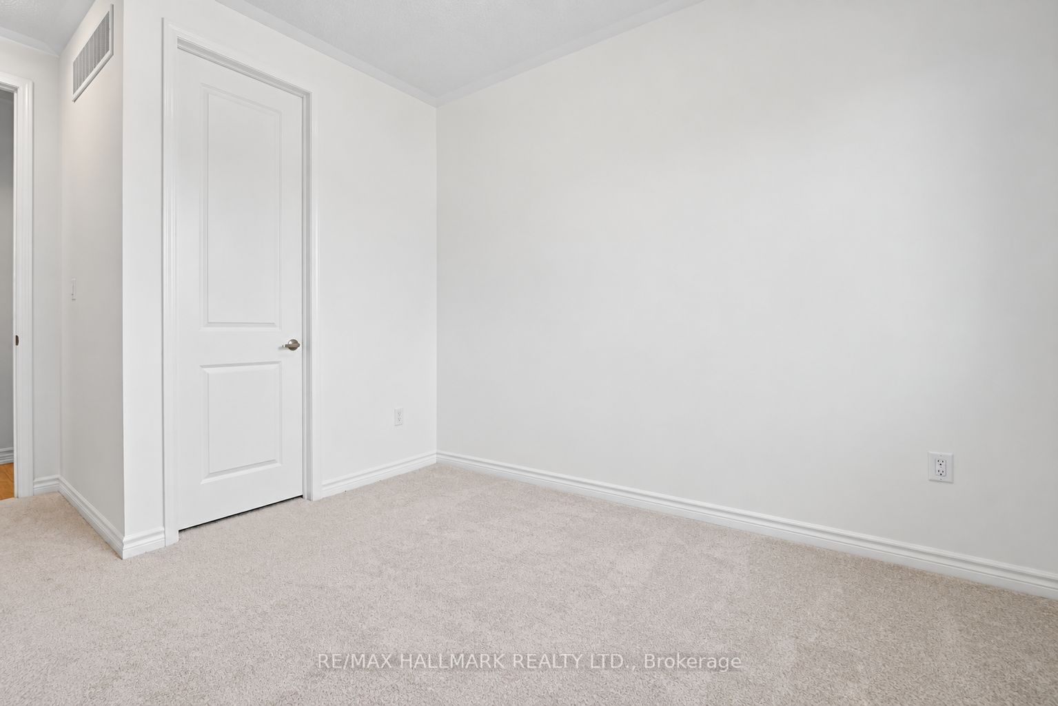 51 Gretzky Avenue Property Photo 28