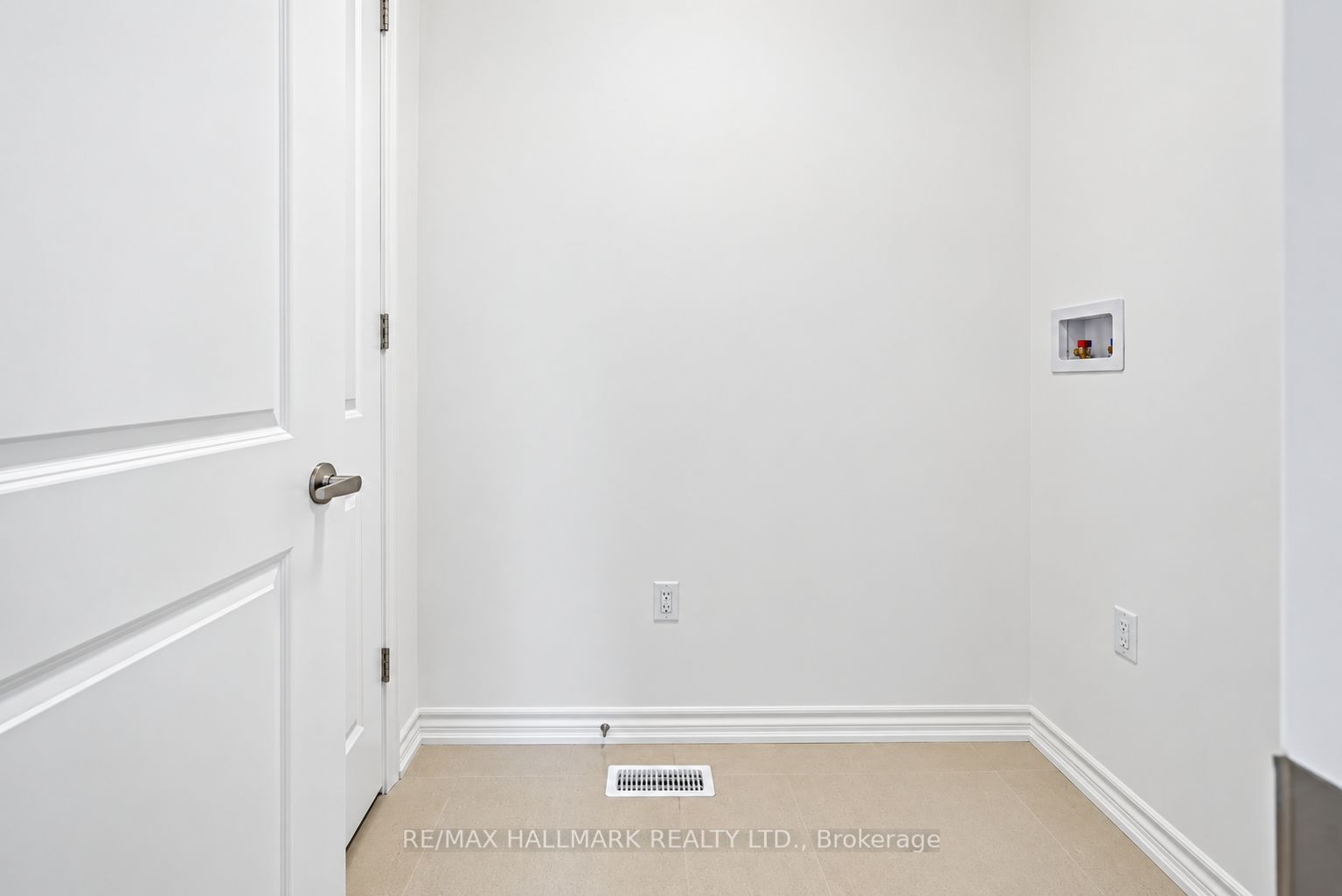51 Gretzky Avenue Property Photo 33