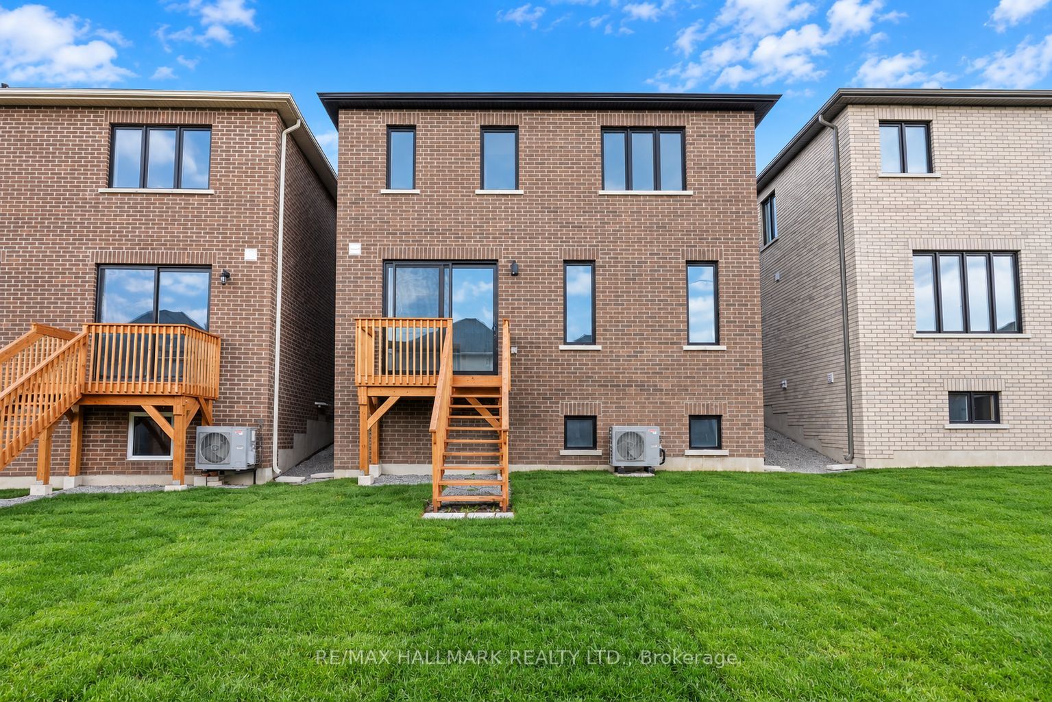 51 Gretzky Avenue Property Photo 40
