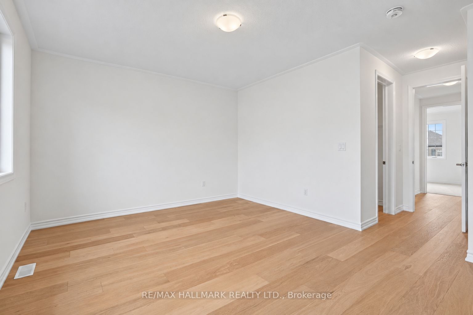 82 Gretzky Avenue Property Photo 29