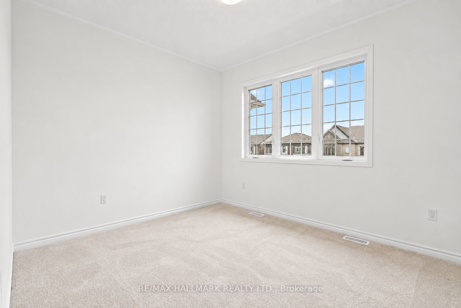 82 Gretzky Avenue Property Photo 38
