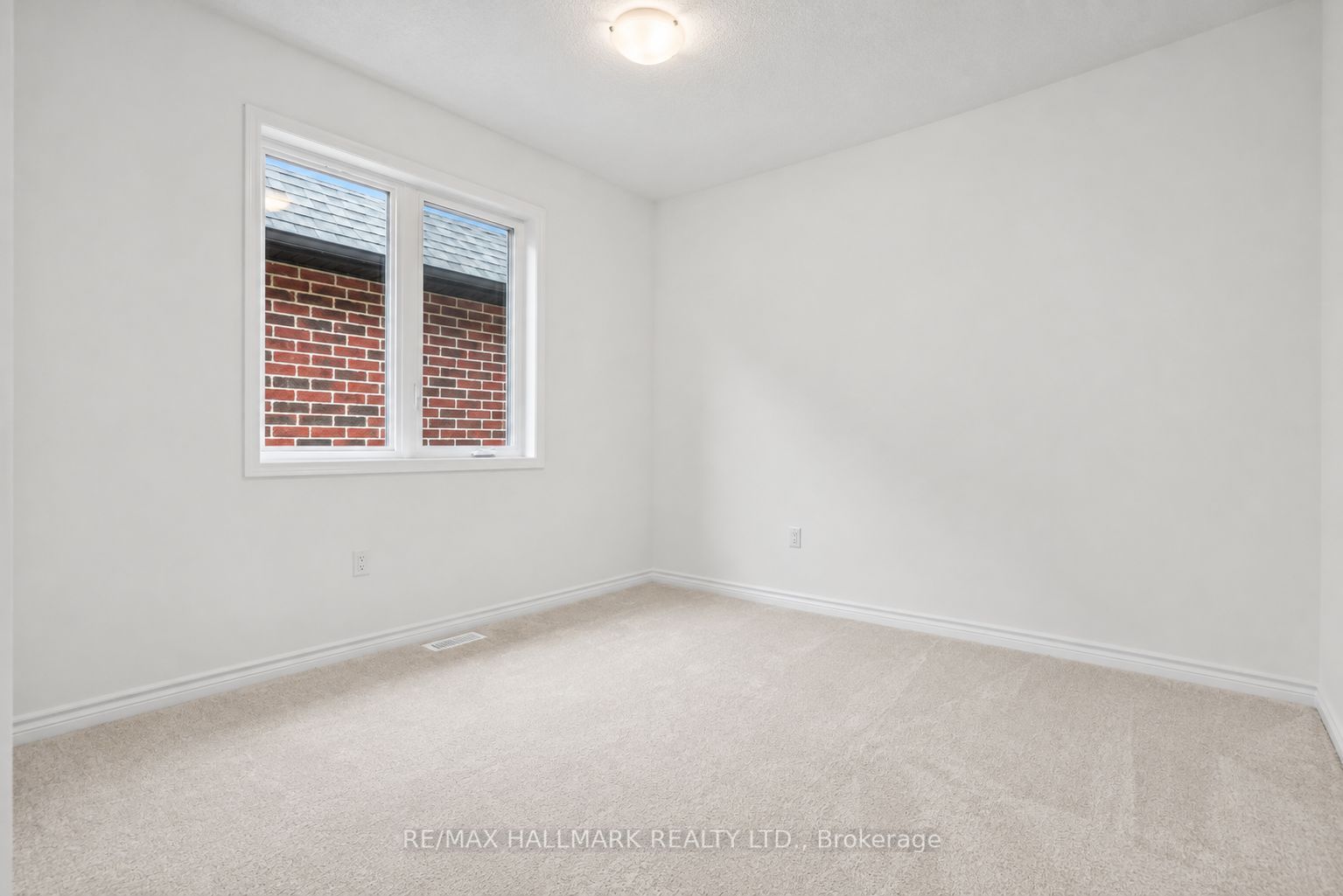82 Gretzky Avenue Property Photo 41