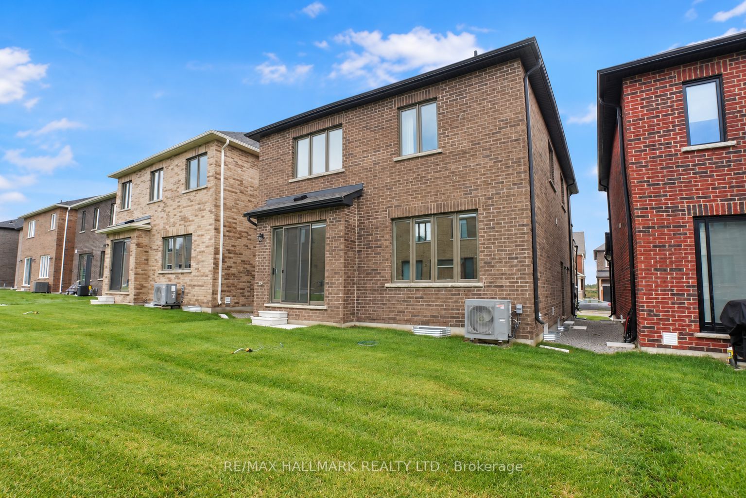 82 Gretzky Avenue Property Photo 46