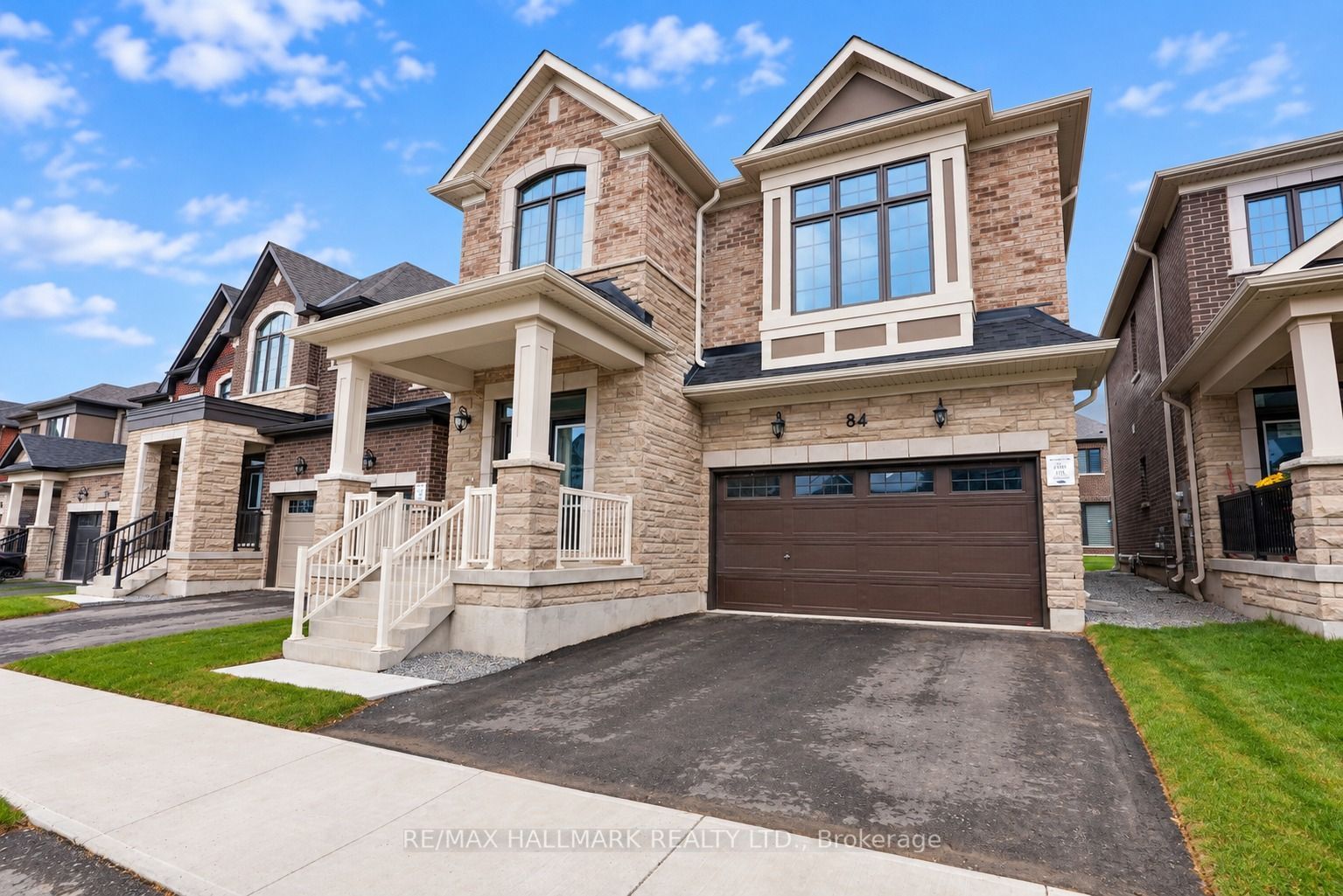 84 Gretzky Avenue Property Photo 2