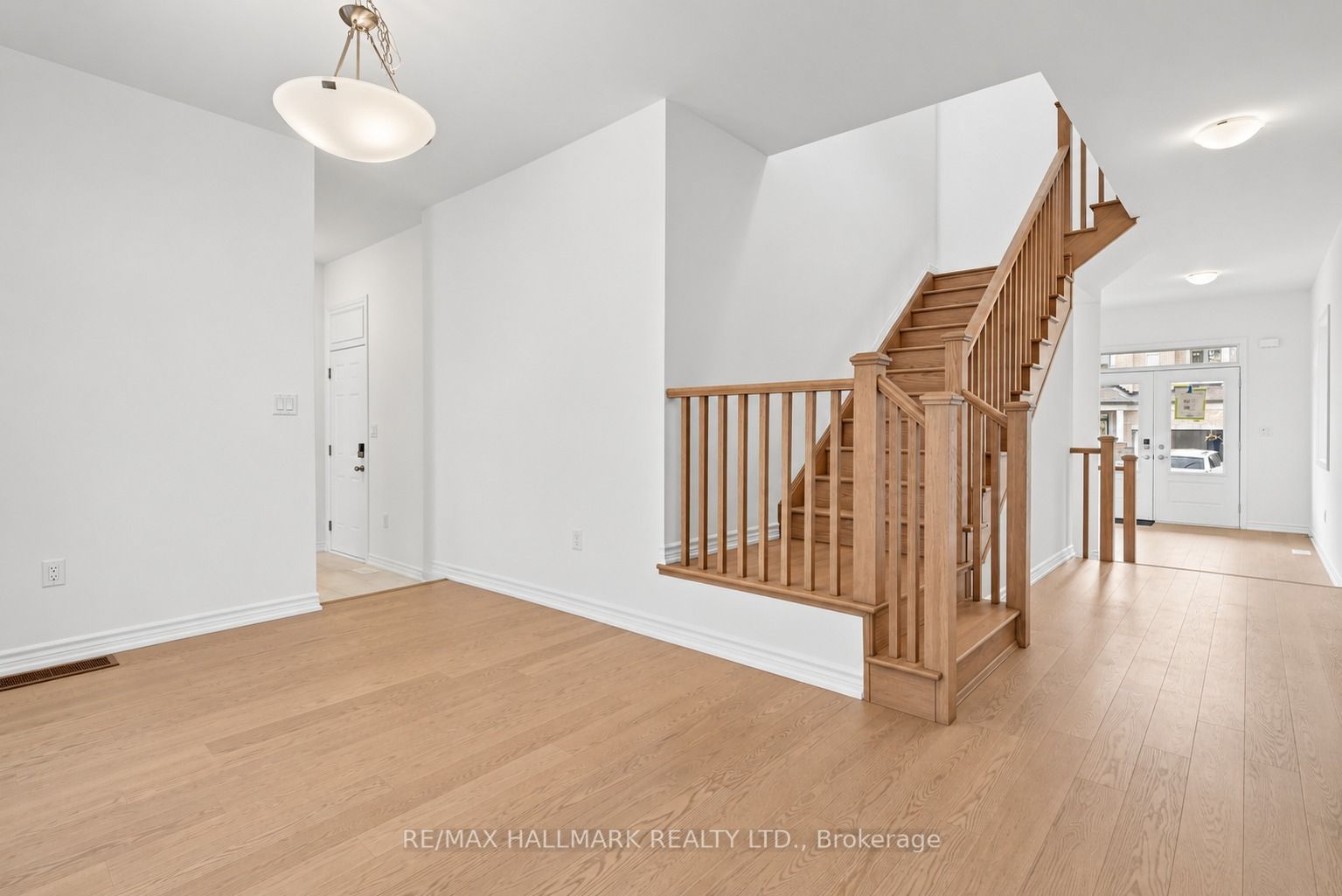 84 Gretzky Avenue Property Photo 9