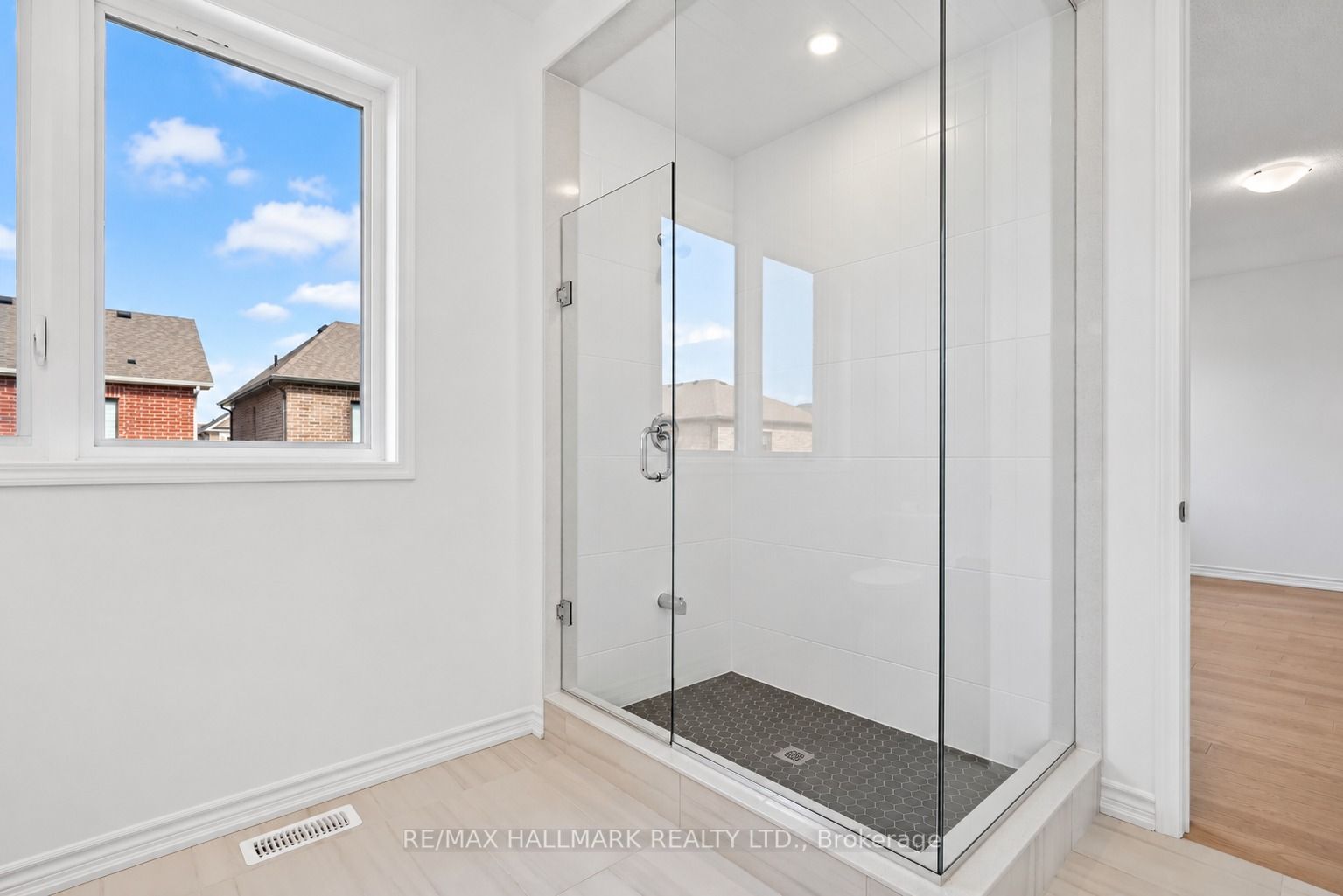 84 Gretzky Avenue Property Photo 26