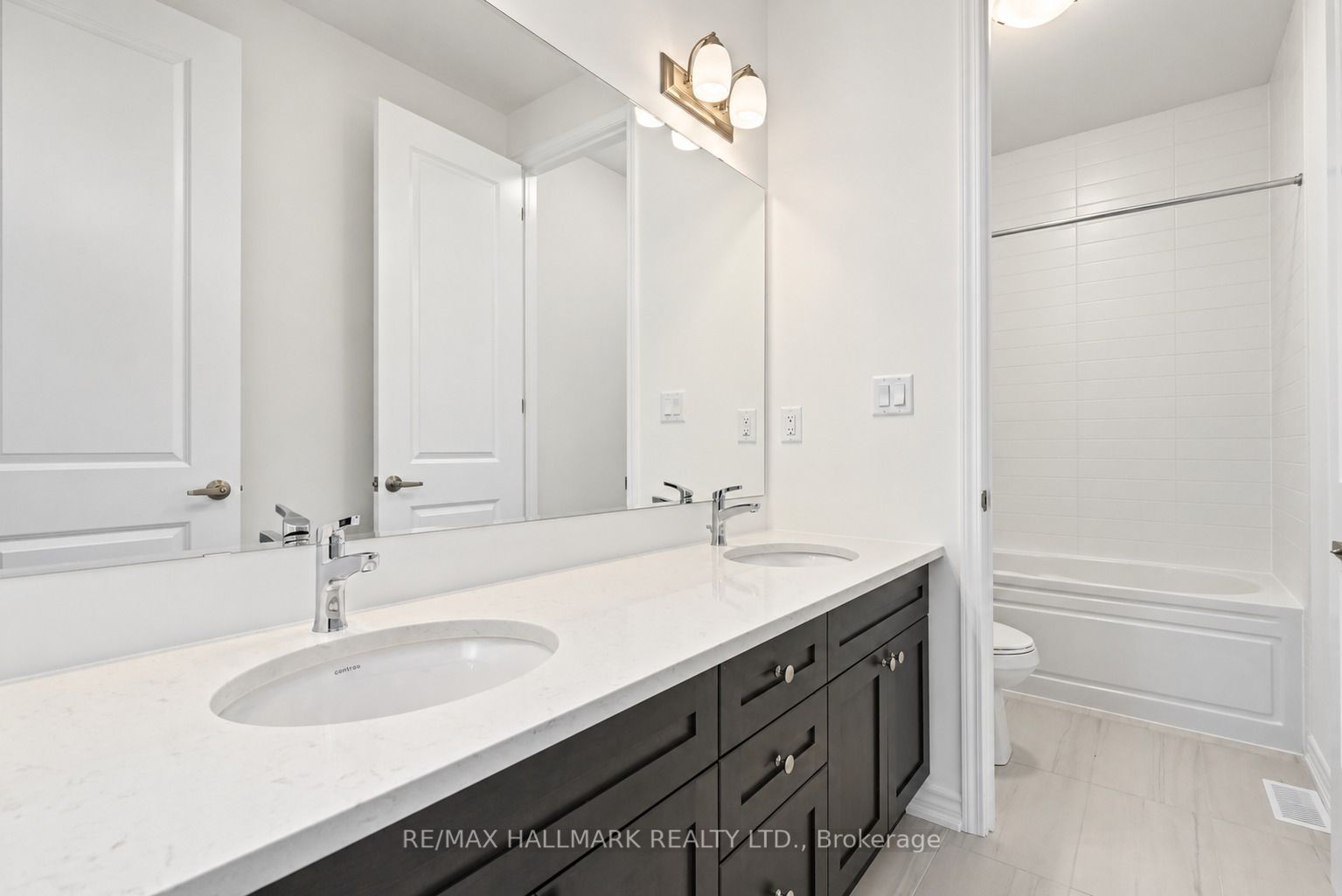 84 Gretzky Avenue Property Photo 35