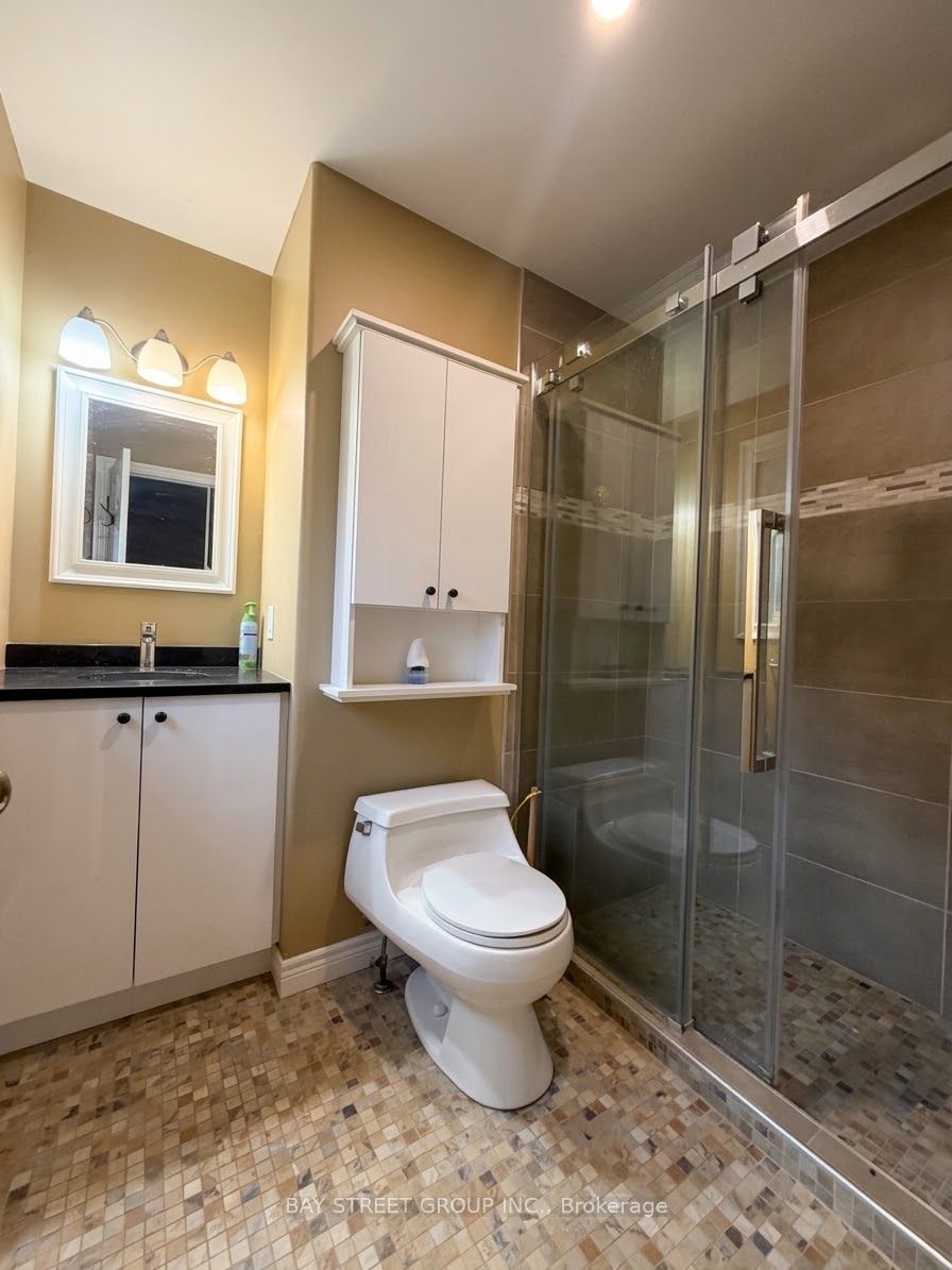 76 Mayfair Drive Property Photo 24