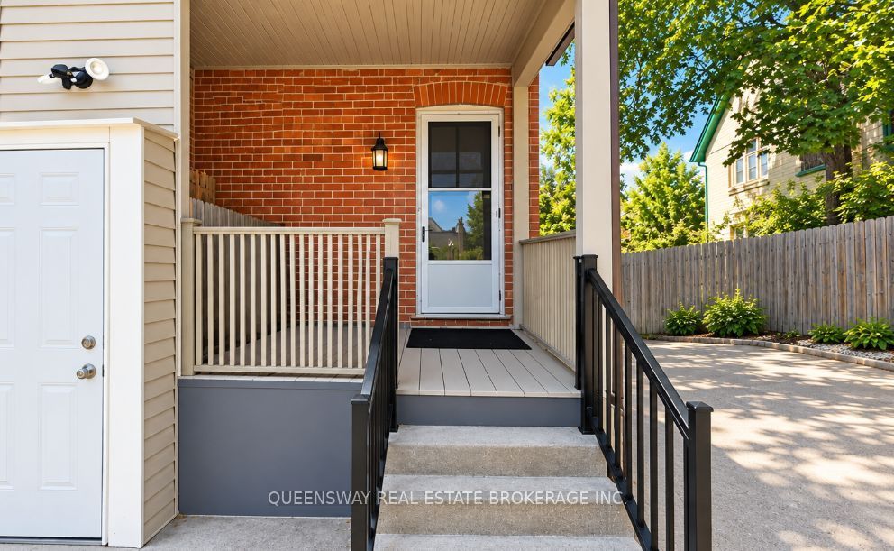 73 Mary Street 1 Property Photo 3
