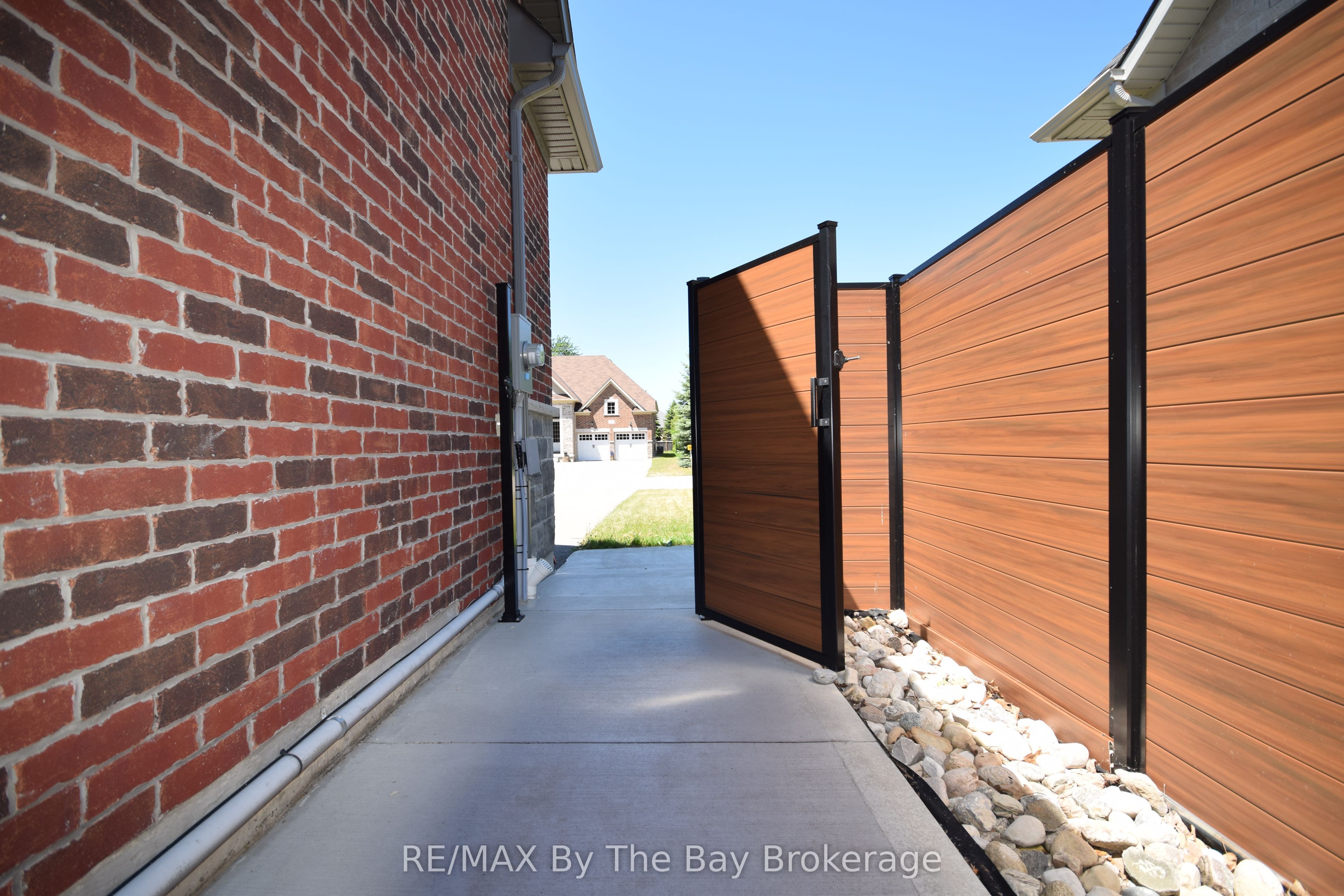 43 Fawndale Crescent Property Photo 36