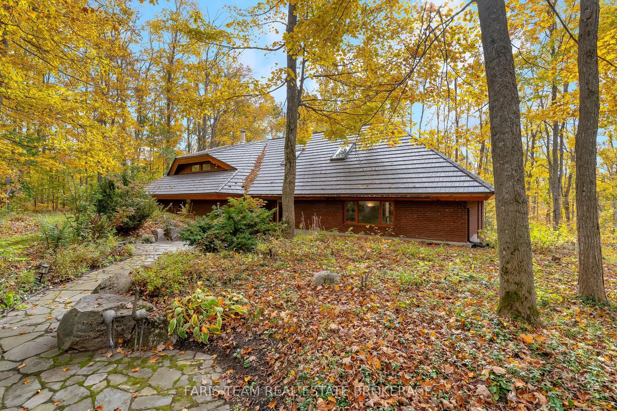 15 Scottdale Drive Property Photo 2