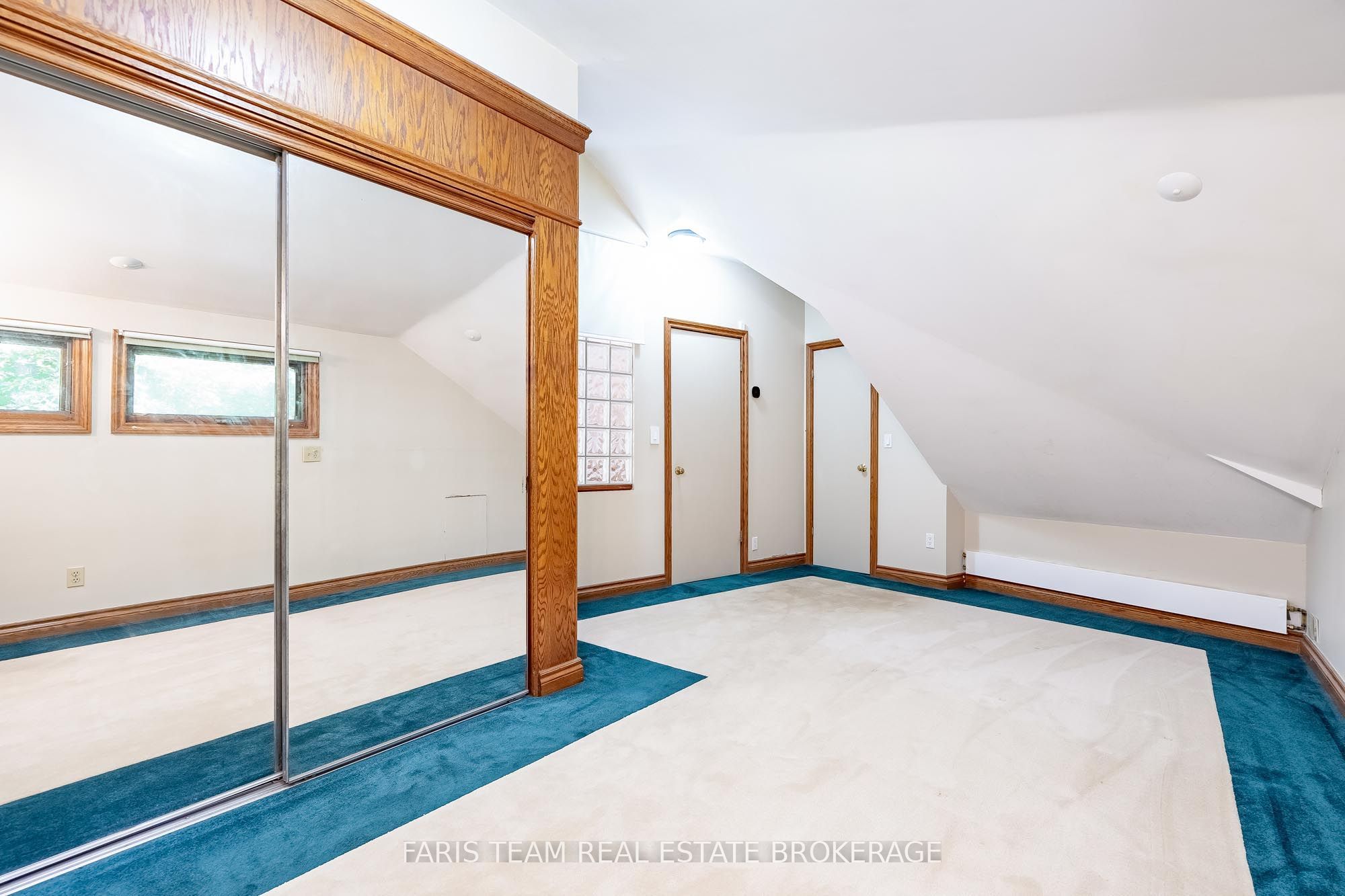 15 Scottdale Drive Property Photo 23